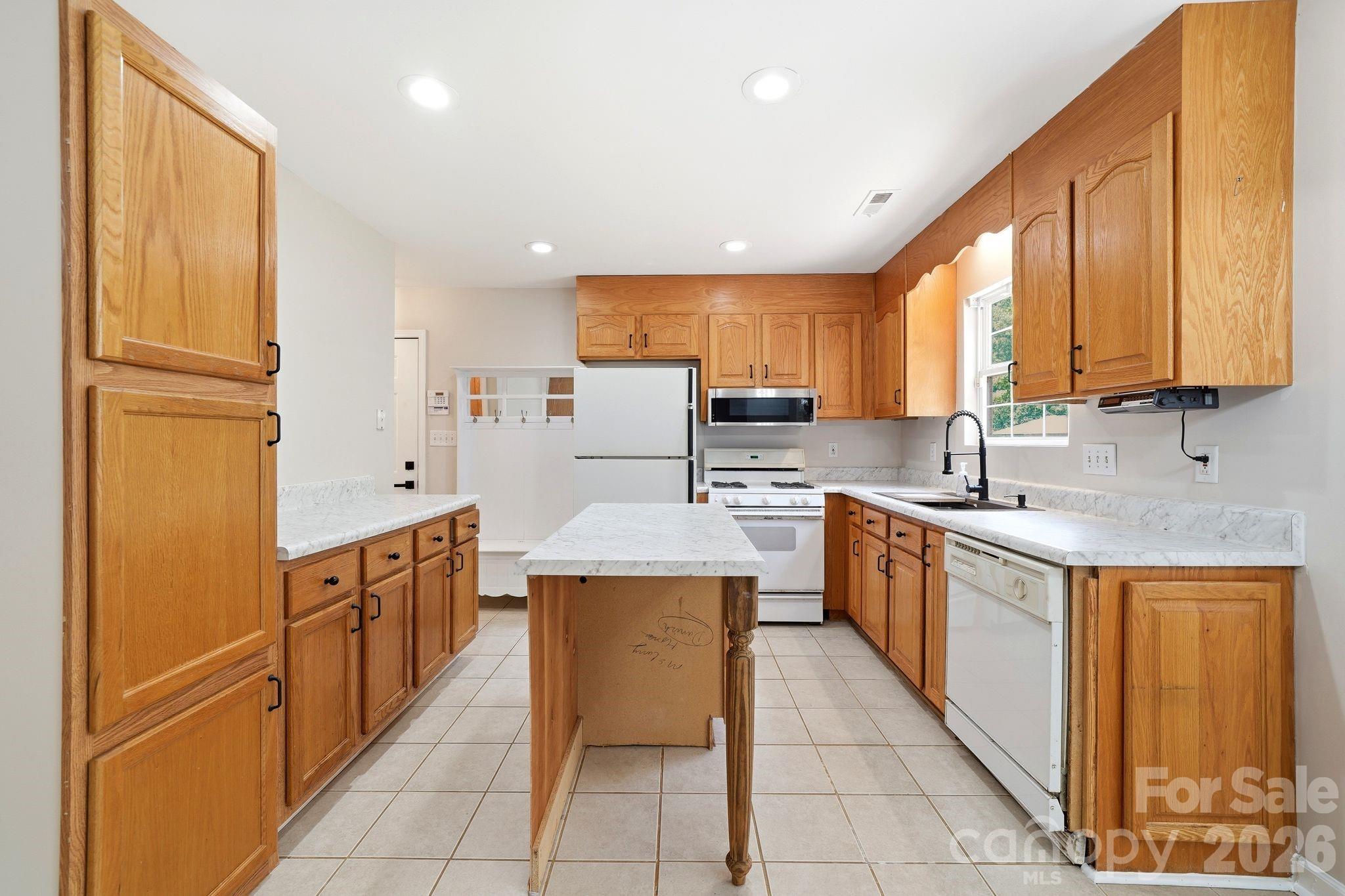 5226 Rockwood Road — Charlotte