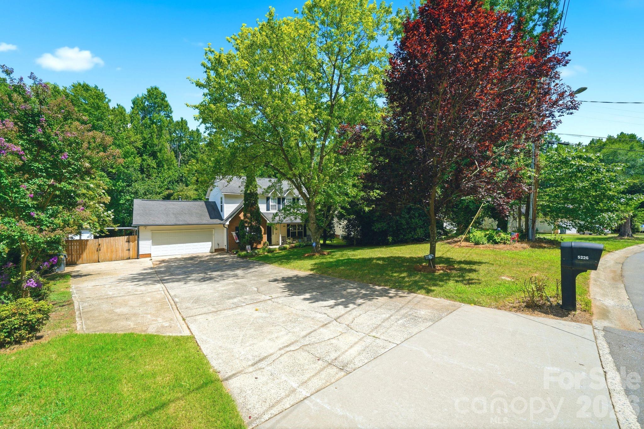 5226 Rockwood Road — Charlotte