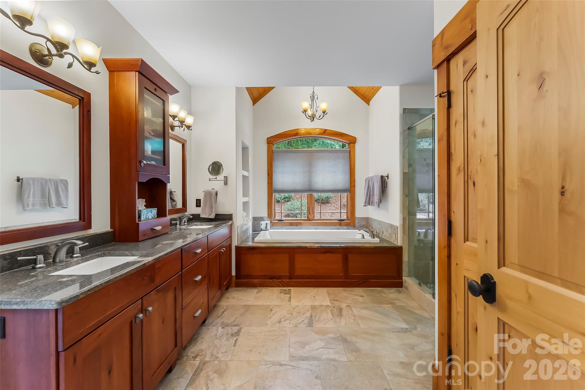 1814 Yellow Fork Trail E — Nebo