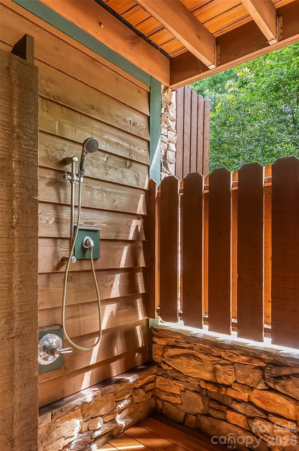 1814 Yellow Fork Trail E — Nebo