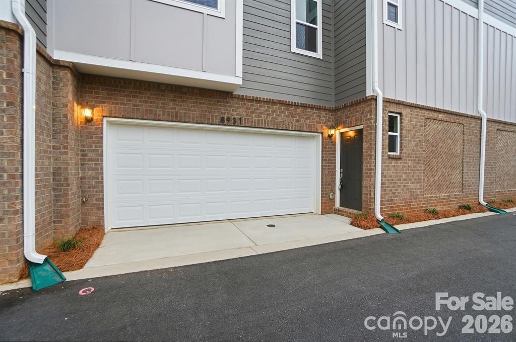 8931 Sharonbrook Drive — Charlotte
