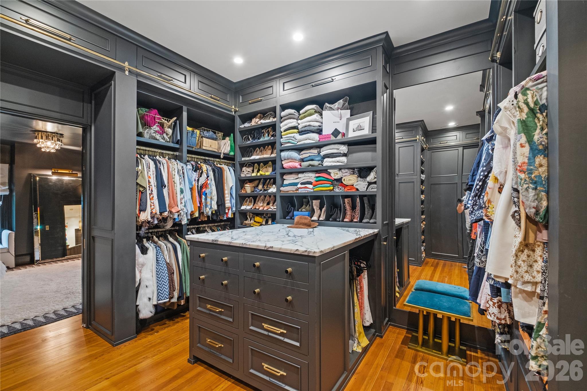 2100 The Plaza Road — Charlotte