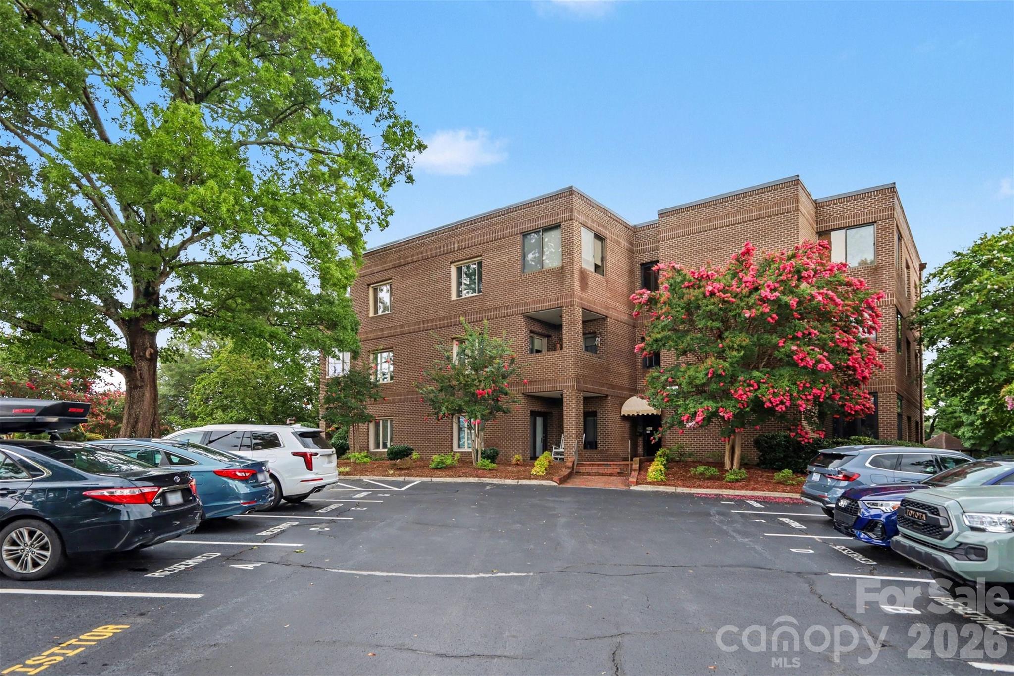 84 Lake Concord Road NE #M — Concord