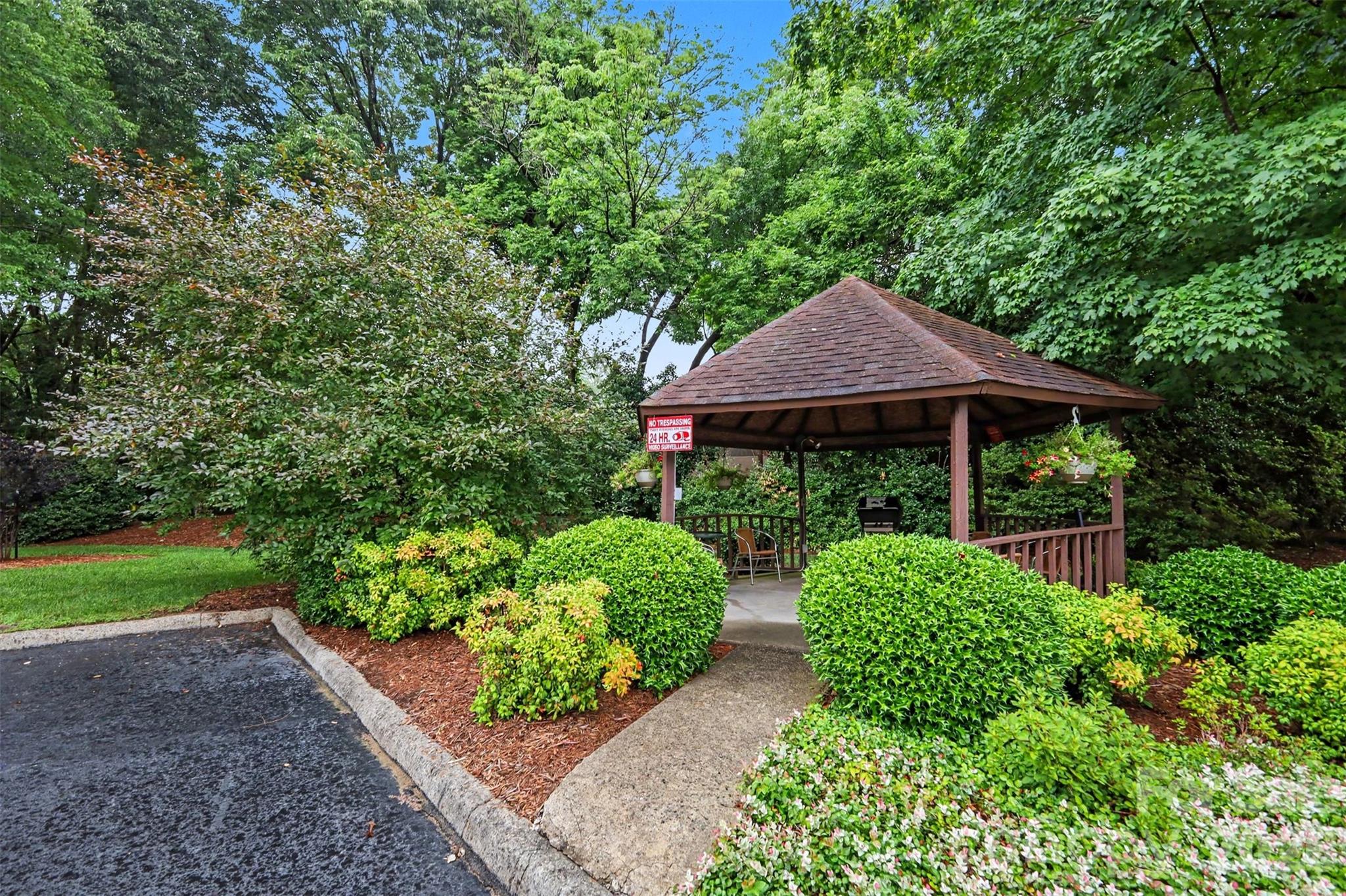 84 Lake Concord Road NE #M — Concord