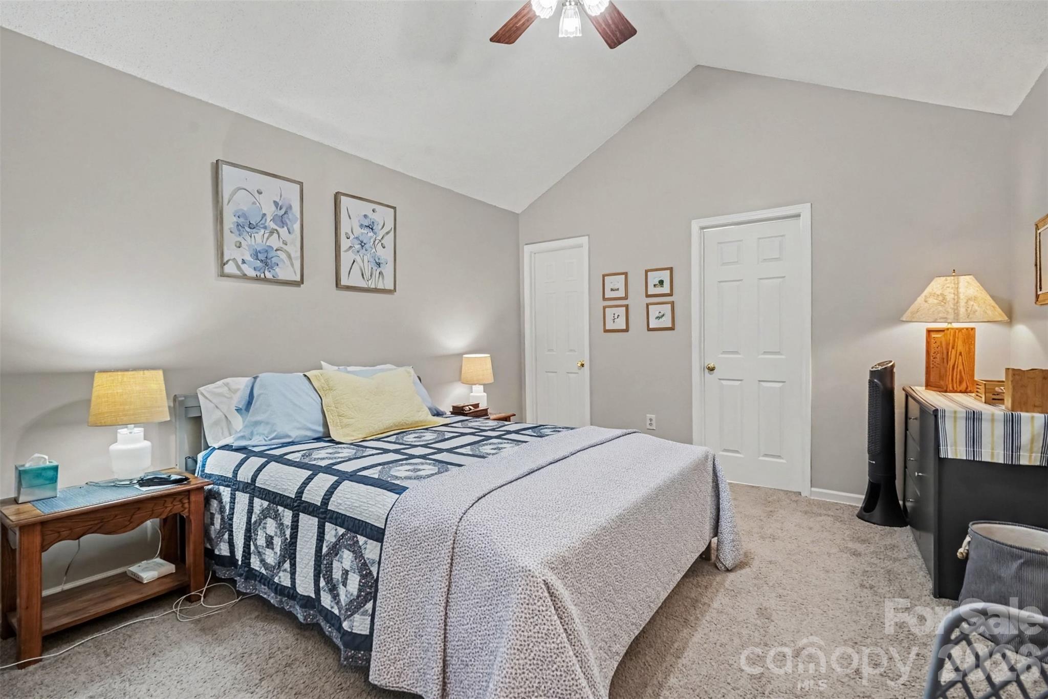 927 Sparrows Nest Lane — Charlotte