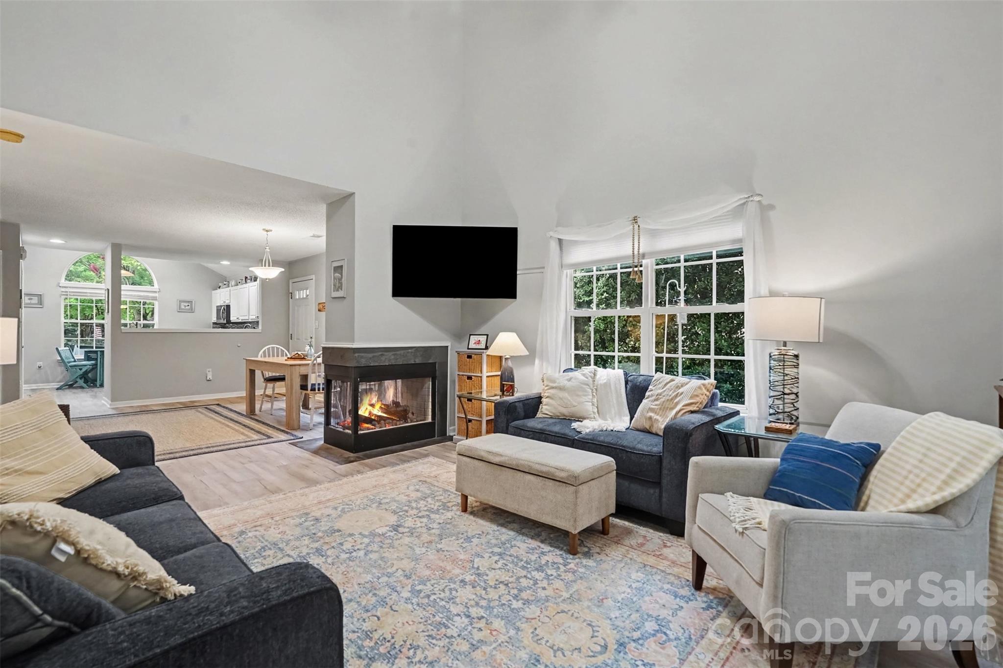 927 Sparrows Nest Lane — Charlotte