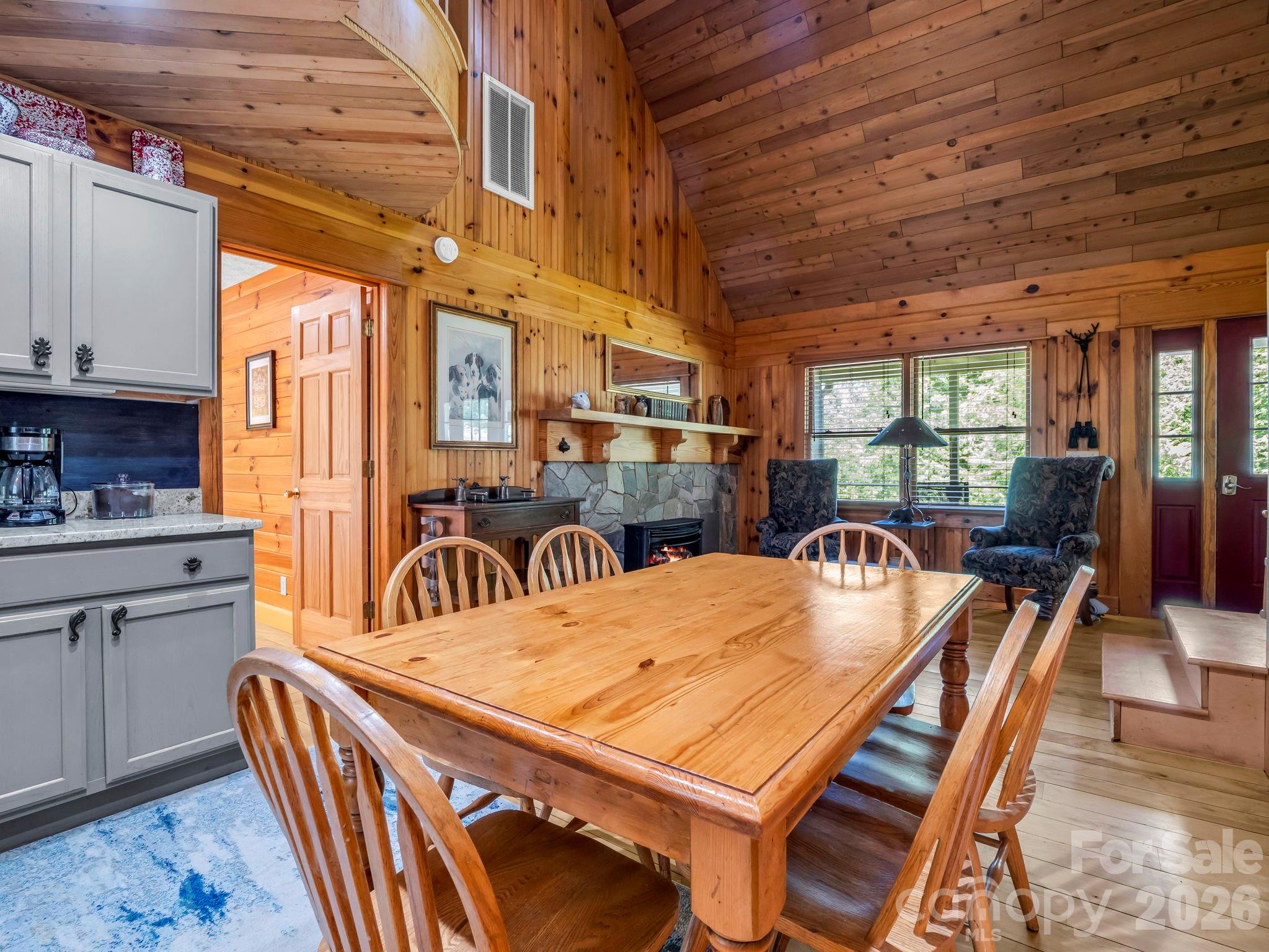 382 First Broad Drive — Bostic