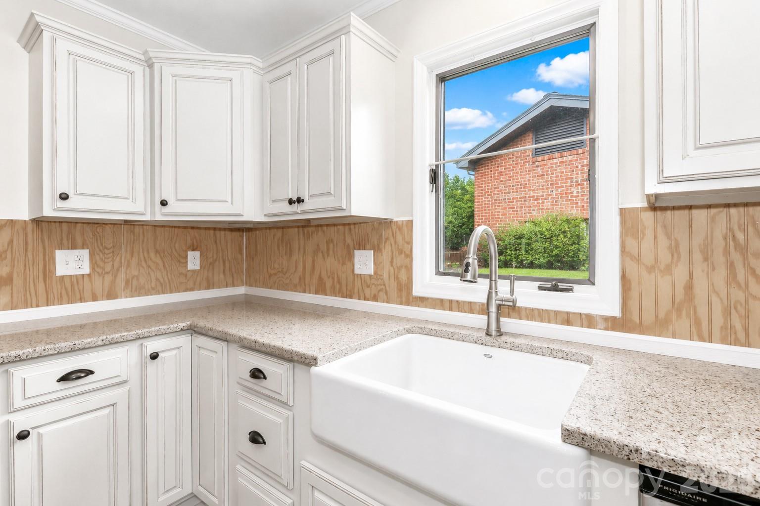 1349 Radio Road — Statesville