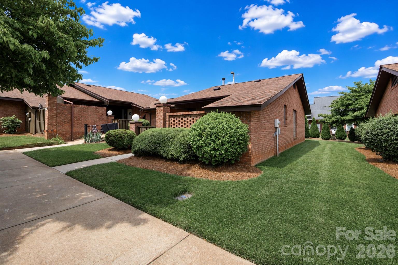 1349 Radio Road — Statesville