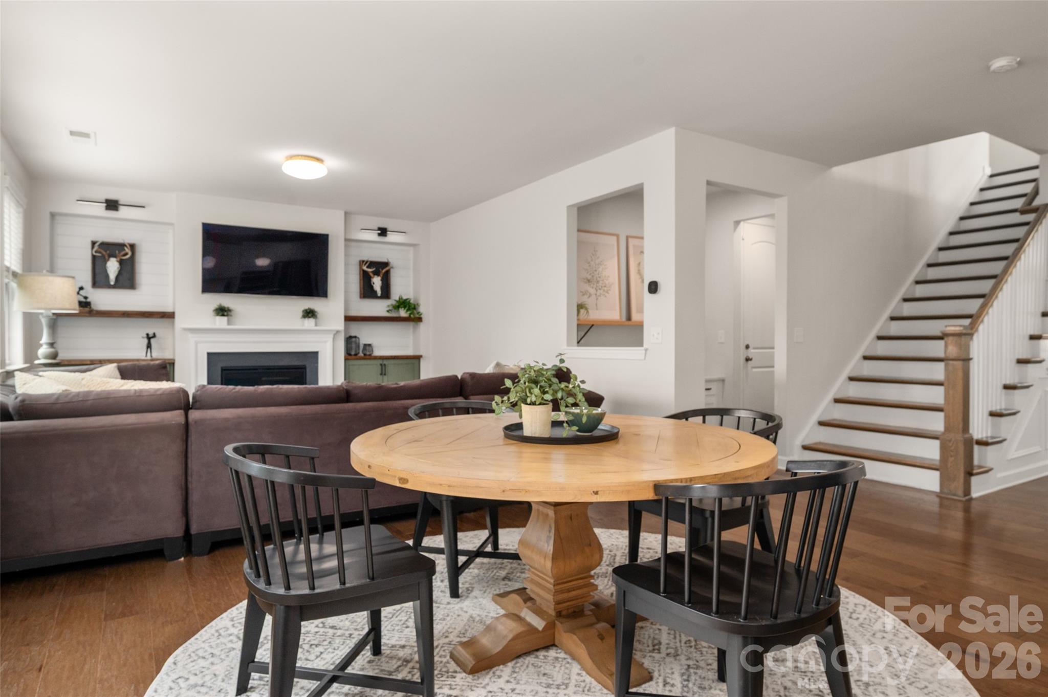438 Sandbar Point — Clover