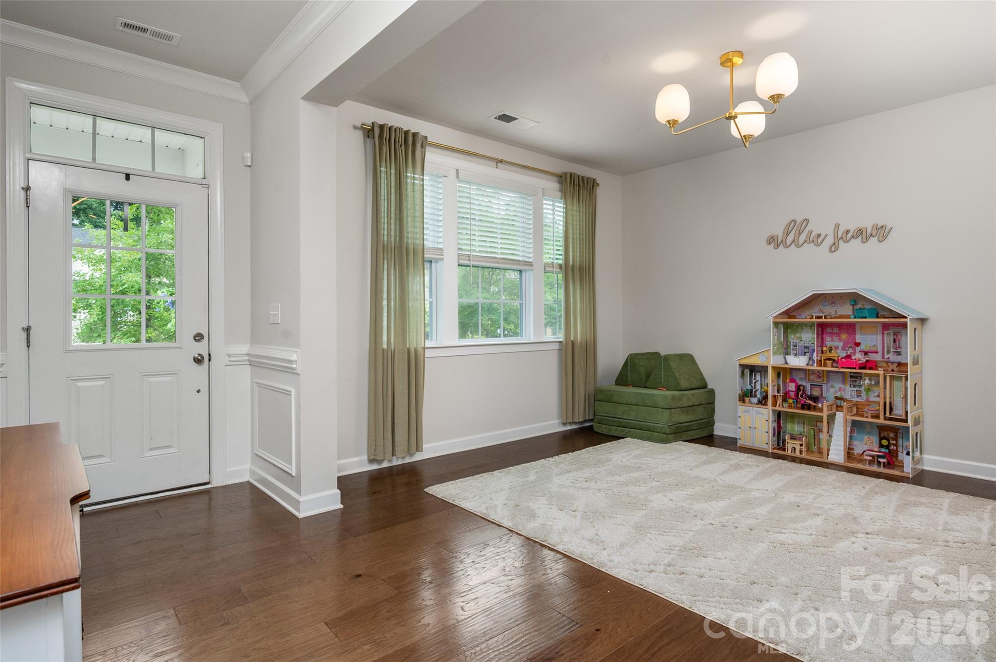 438 Sandbar Point — Clover