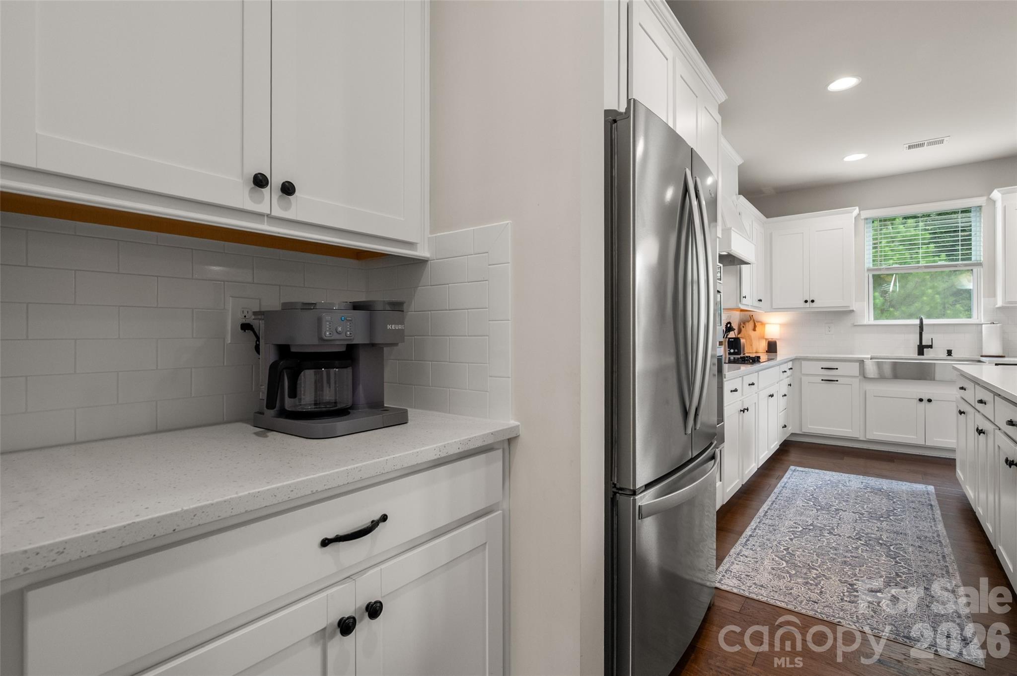 438 Sandbar Point — Clover