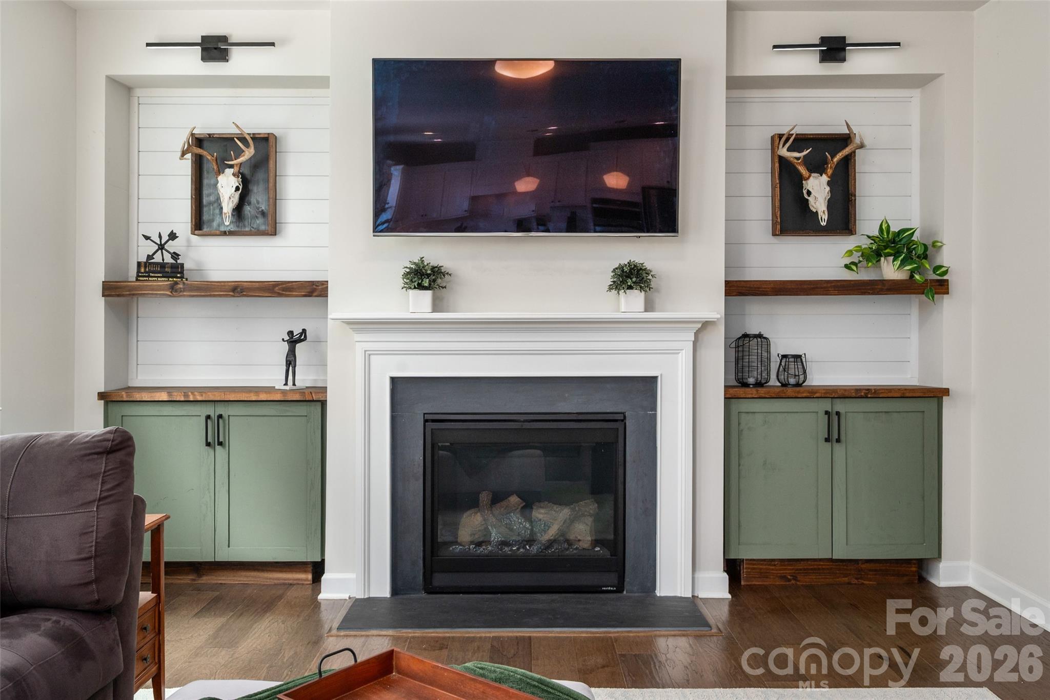 438 Sandbar Point — Clover