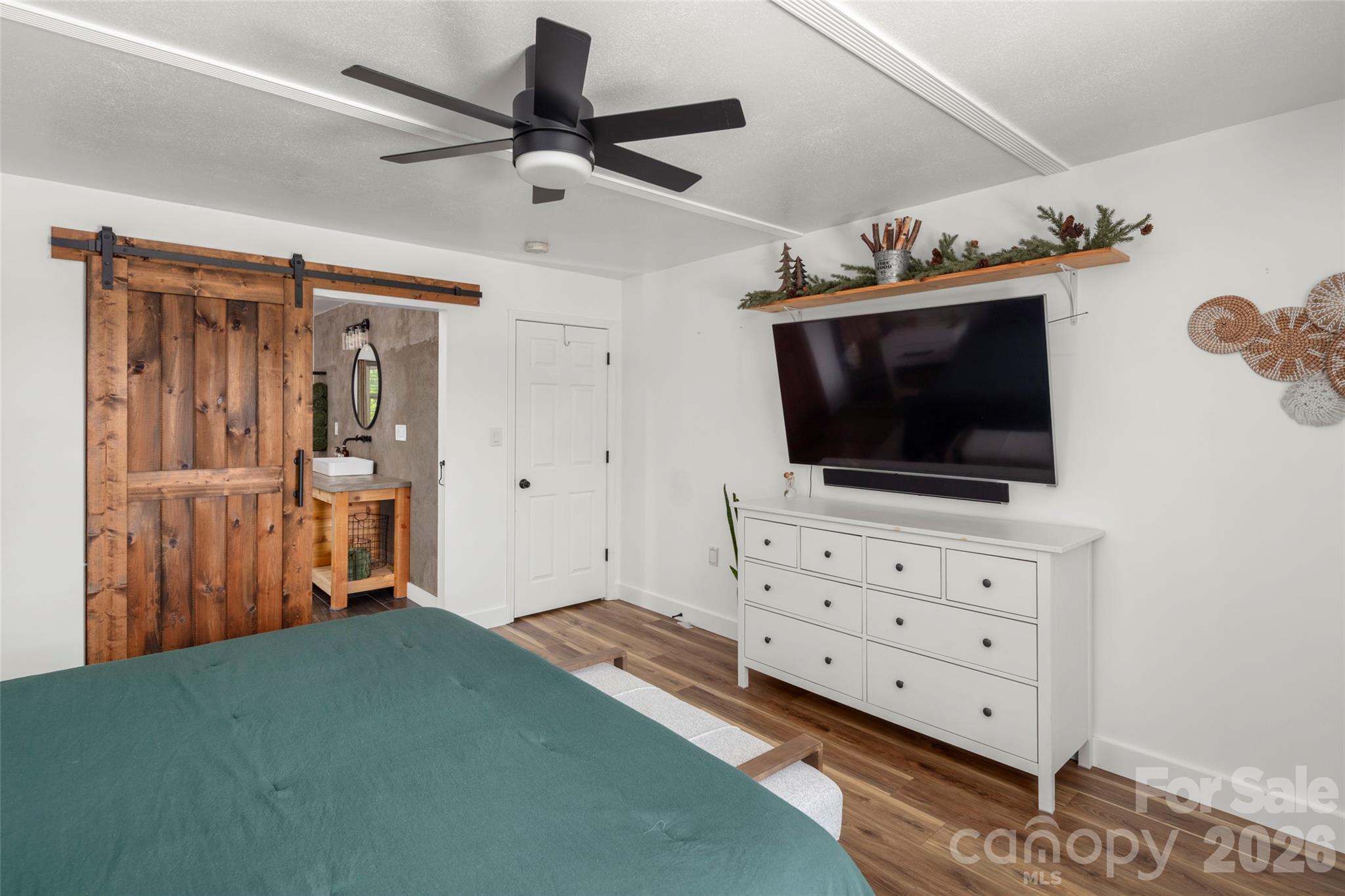 354 Boulder View Drive — Flat Rock