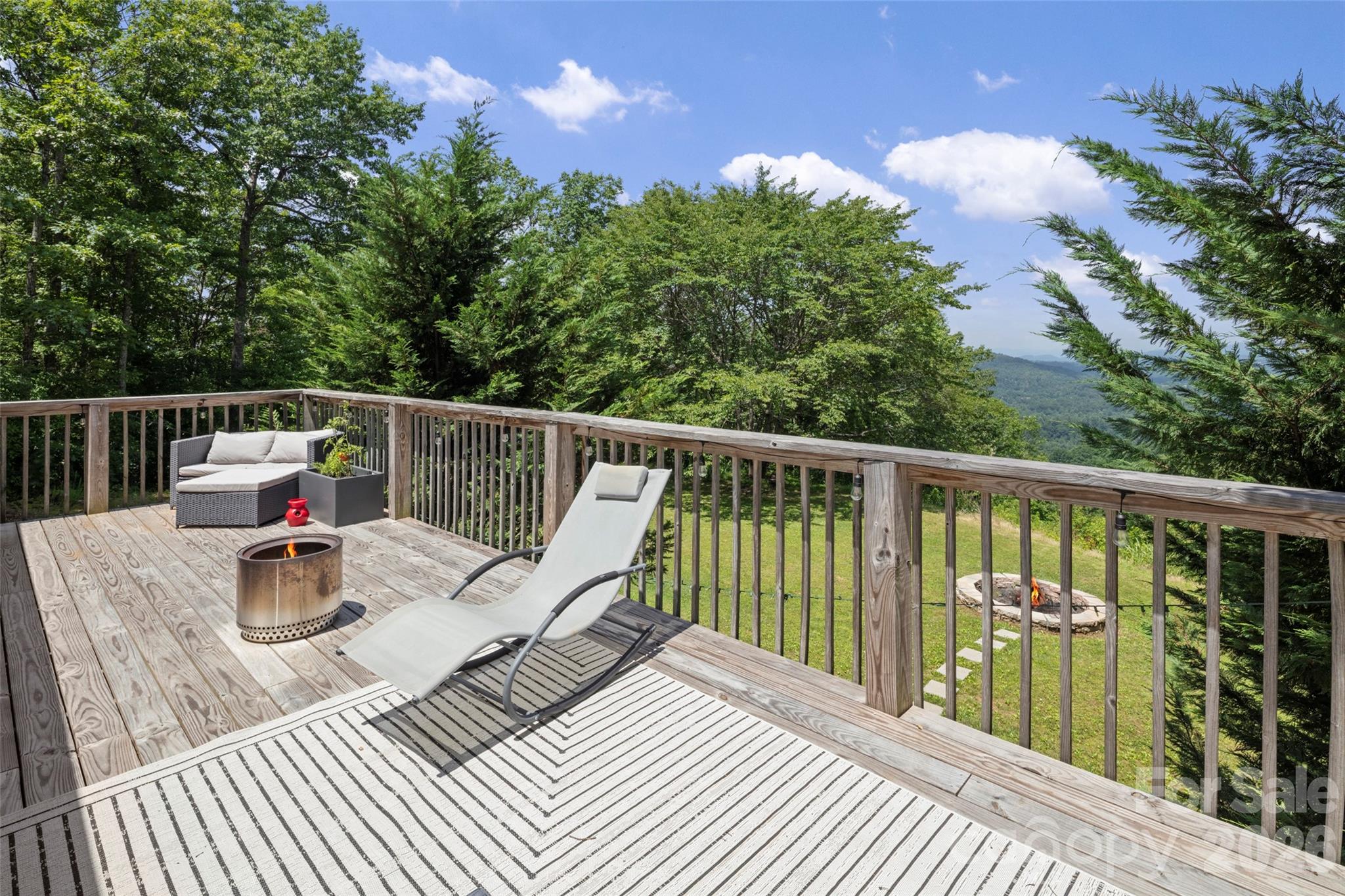 354 Boulder View Drive — Flat Rock