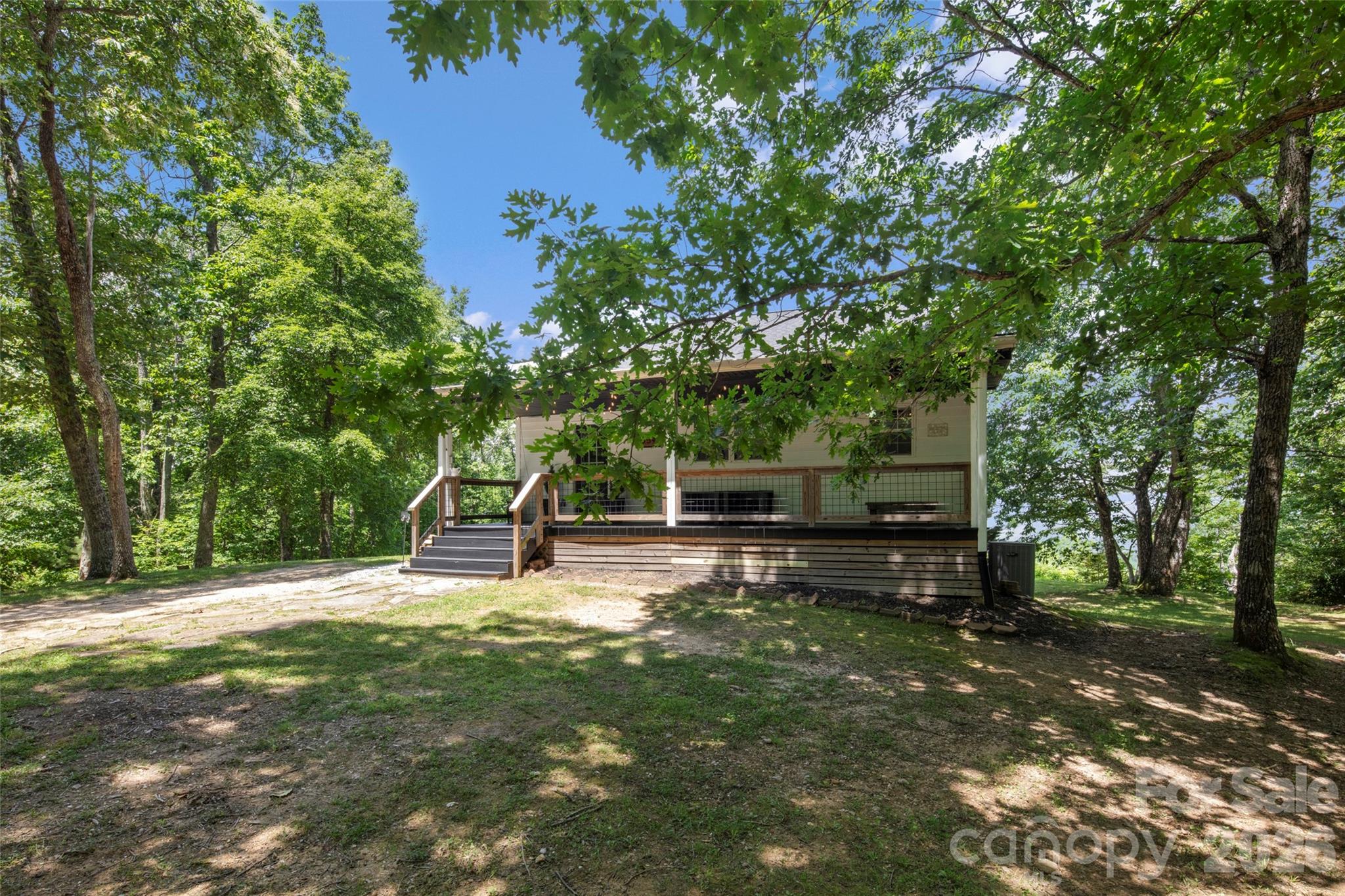 354 Boulder View Drive — Flat Rock