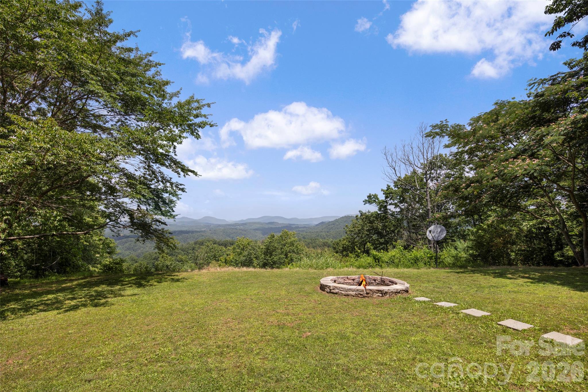354 Boulder View Drive — Flat Rock