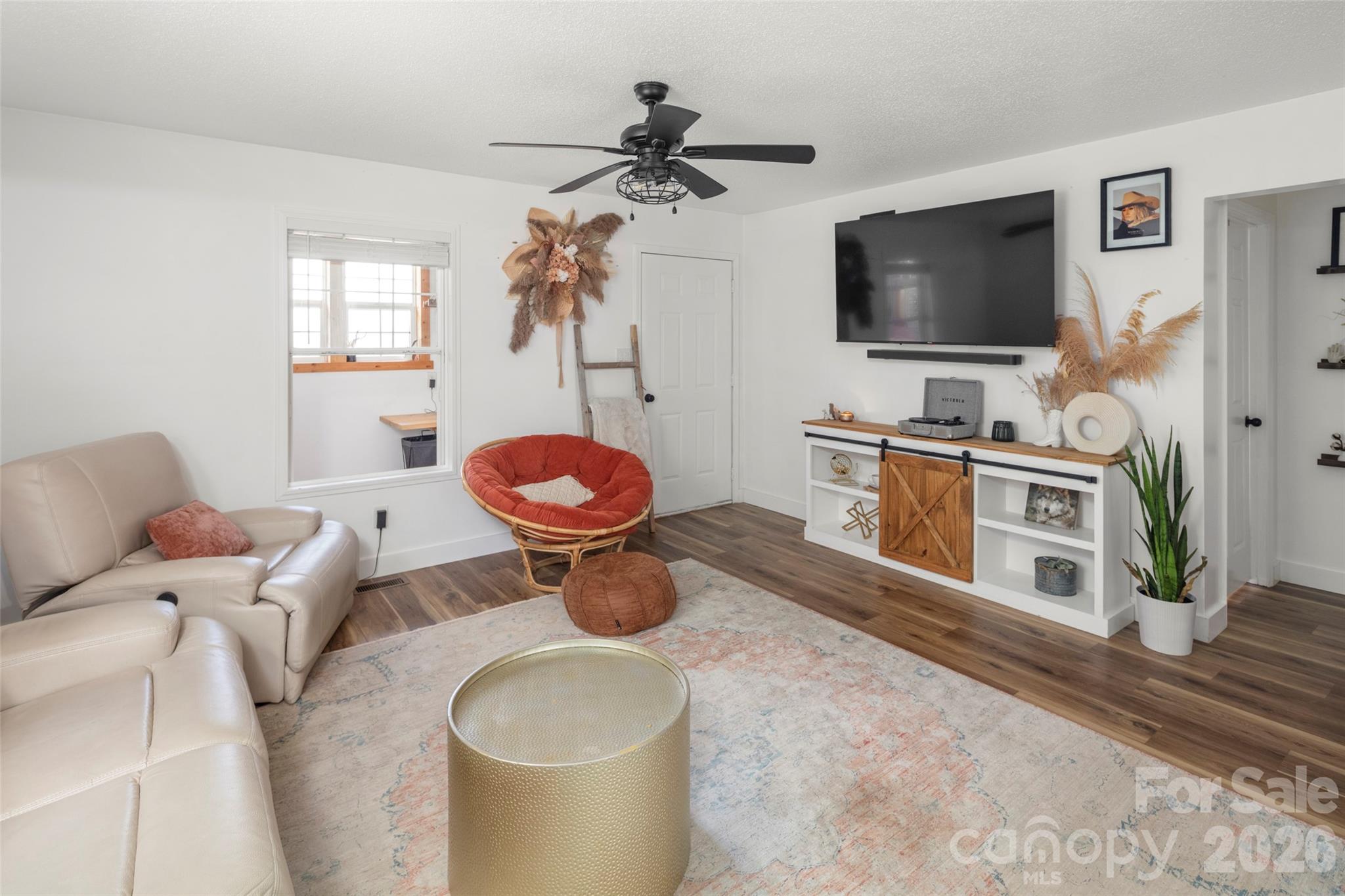 354 Boulder View Drive — Flat Rock