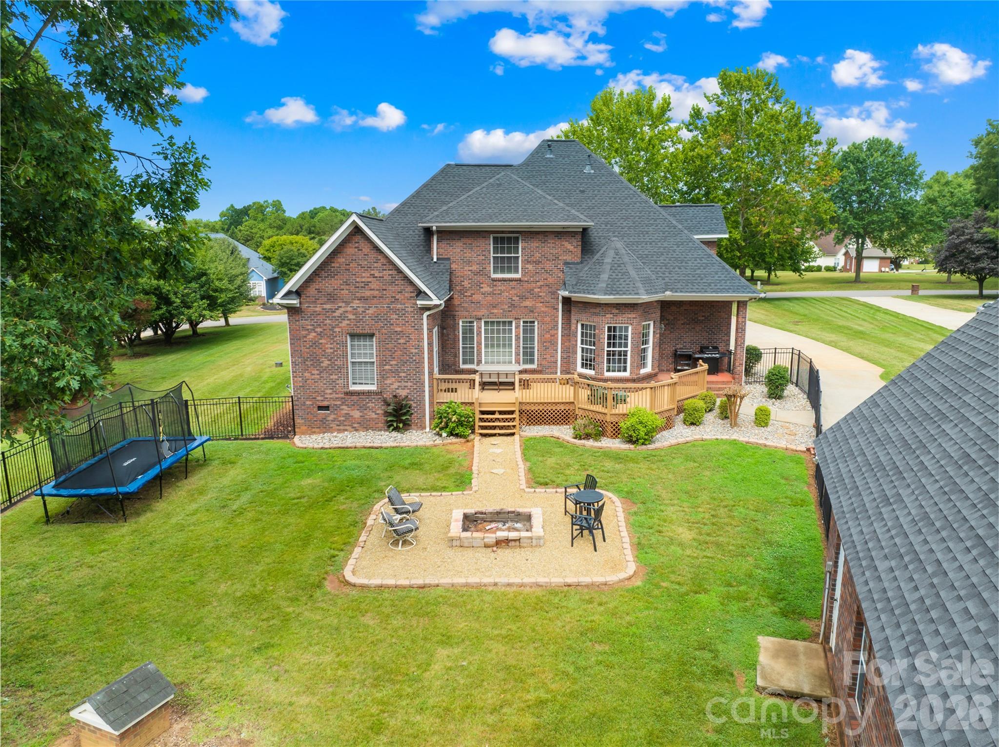 115 S Gibbs Road — Mooresville