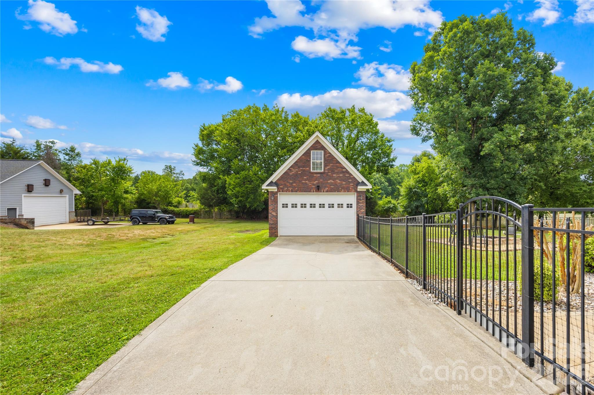 115 S Gibbs Road — Mooresville