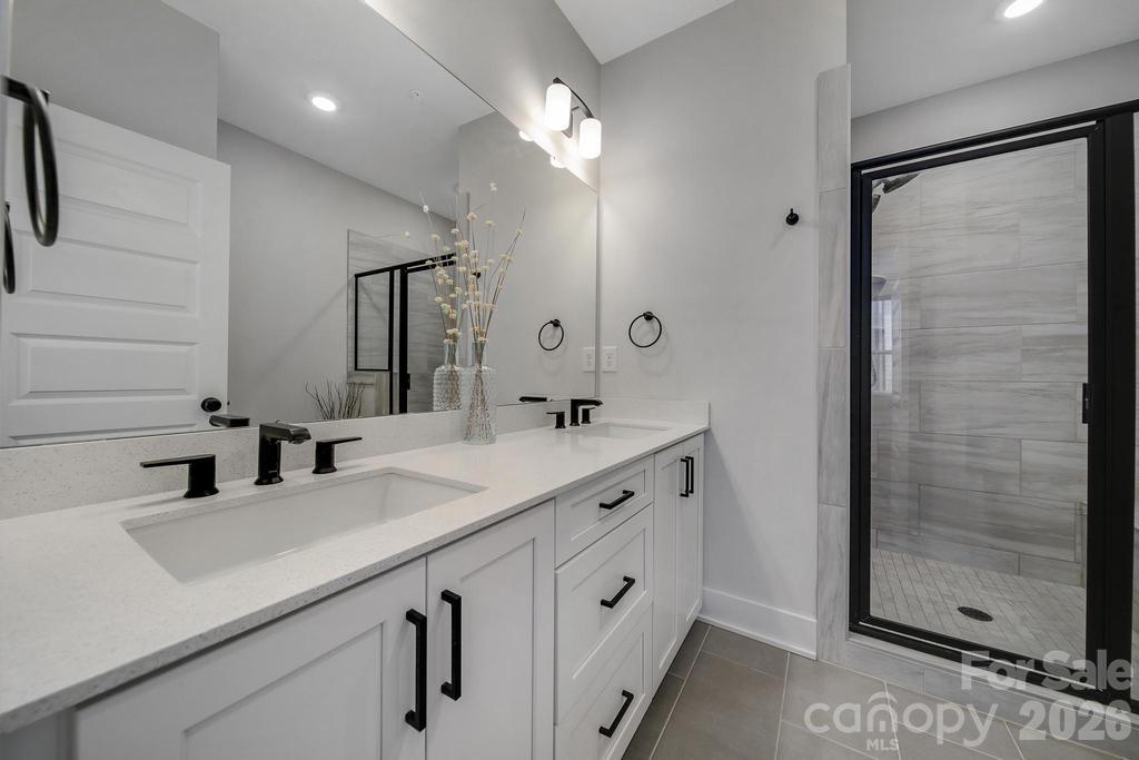 5007 Tiny Lane — Charlotte