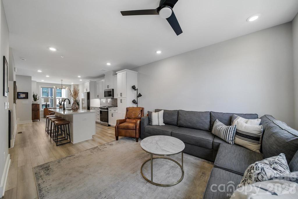 5007 Tiny Lane — Charlotte