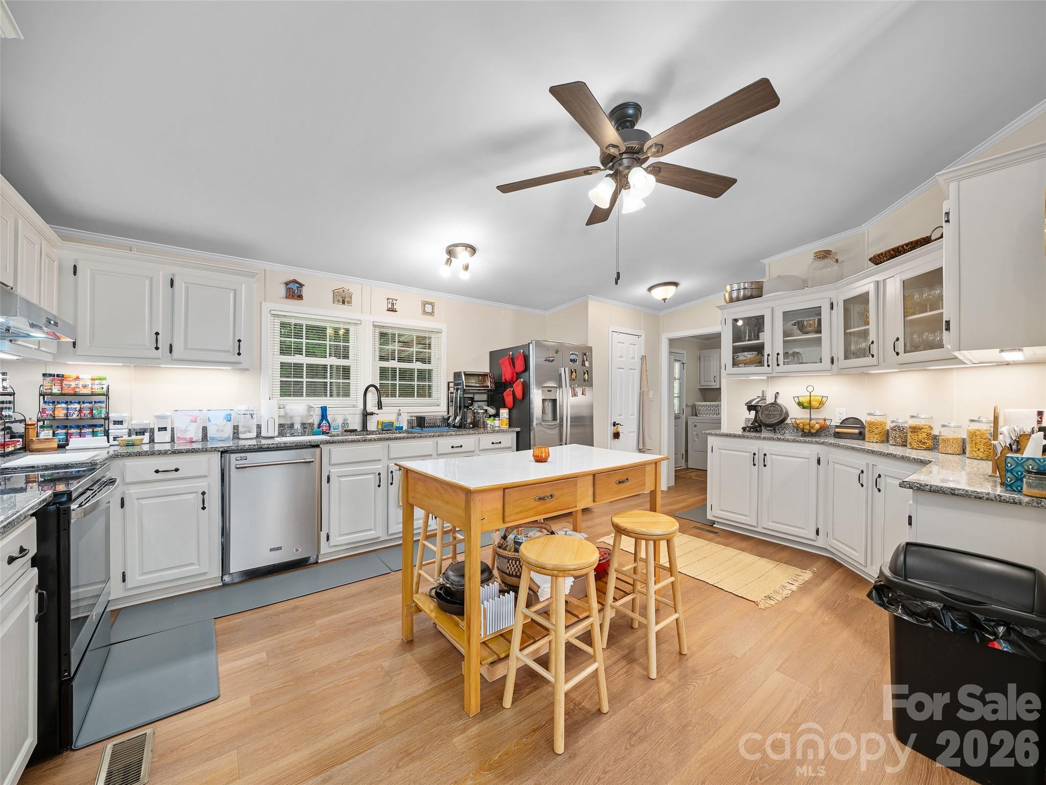 201 Franklin Village Road — Spruce Pine