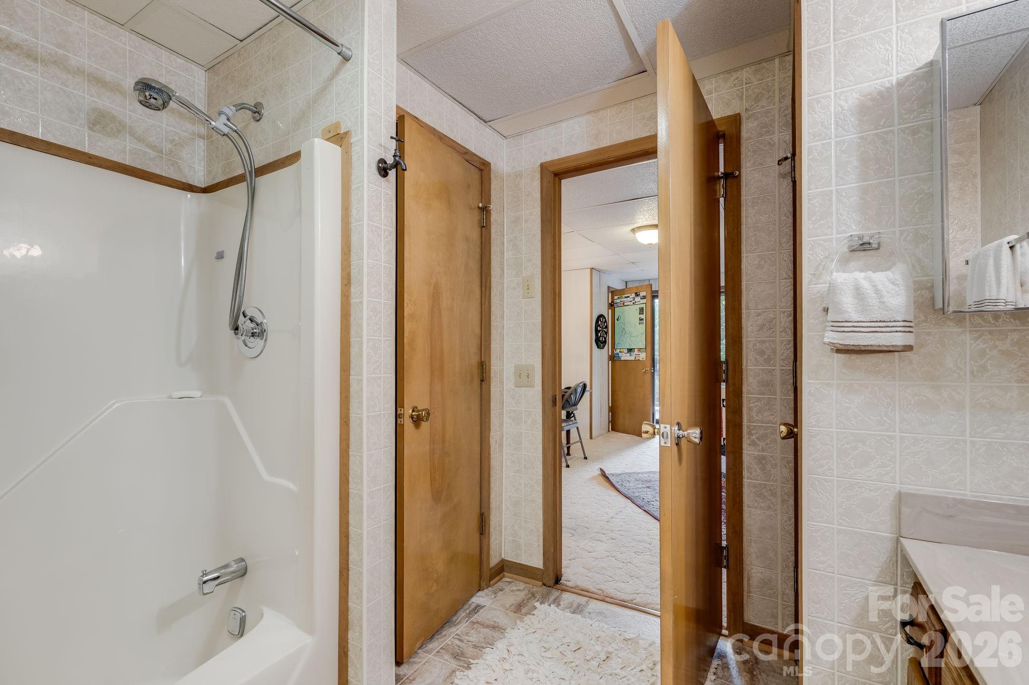 38 Bee Tree Lane — Mars Hill