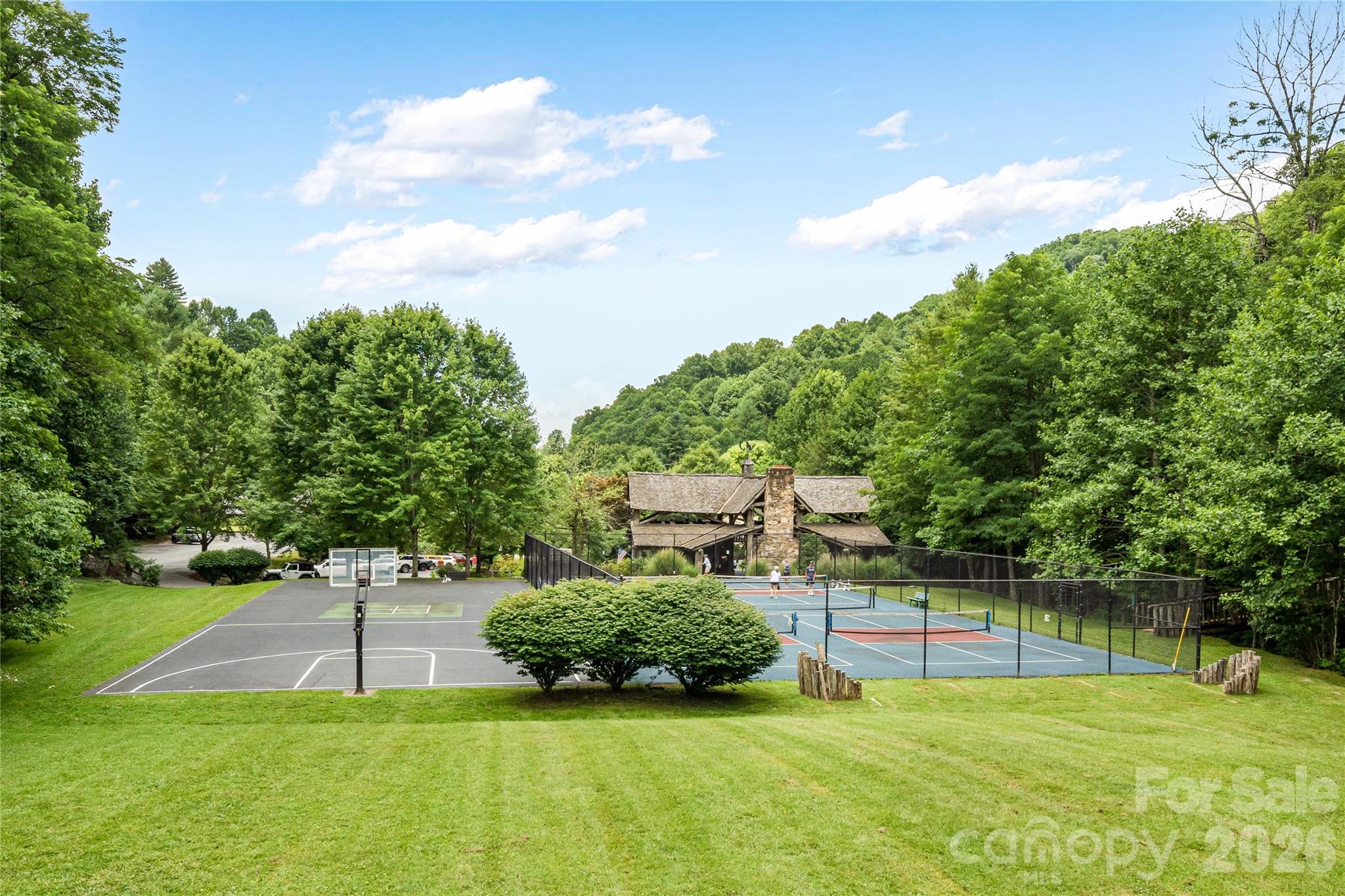 38 Bee Tree Lane — Mars Hill