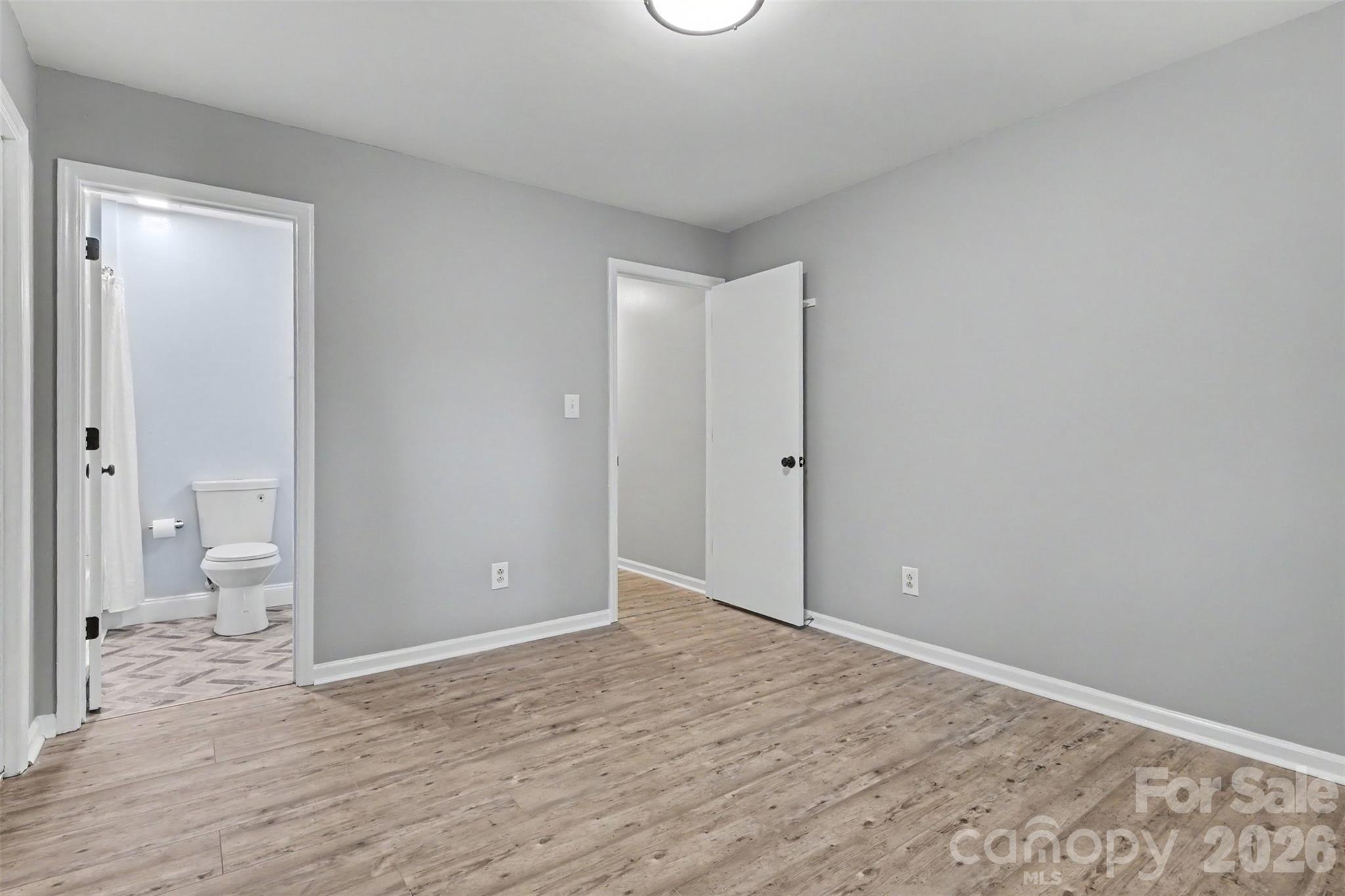 1001 Churchill Downs Court #E — Charlotte