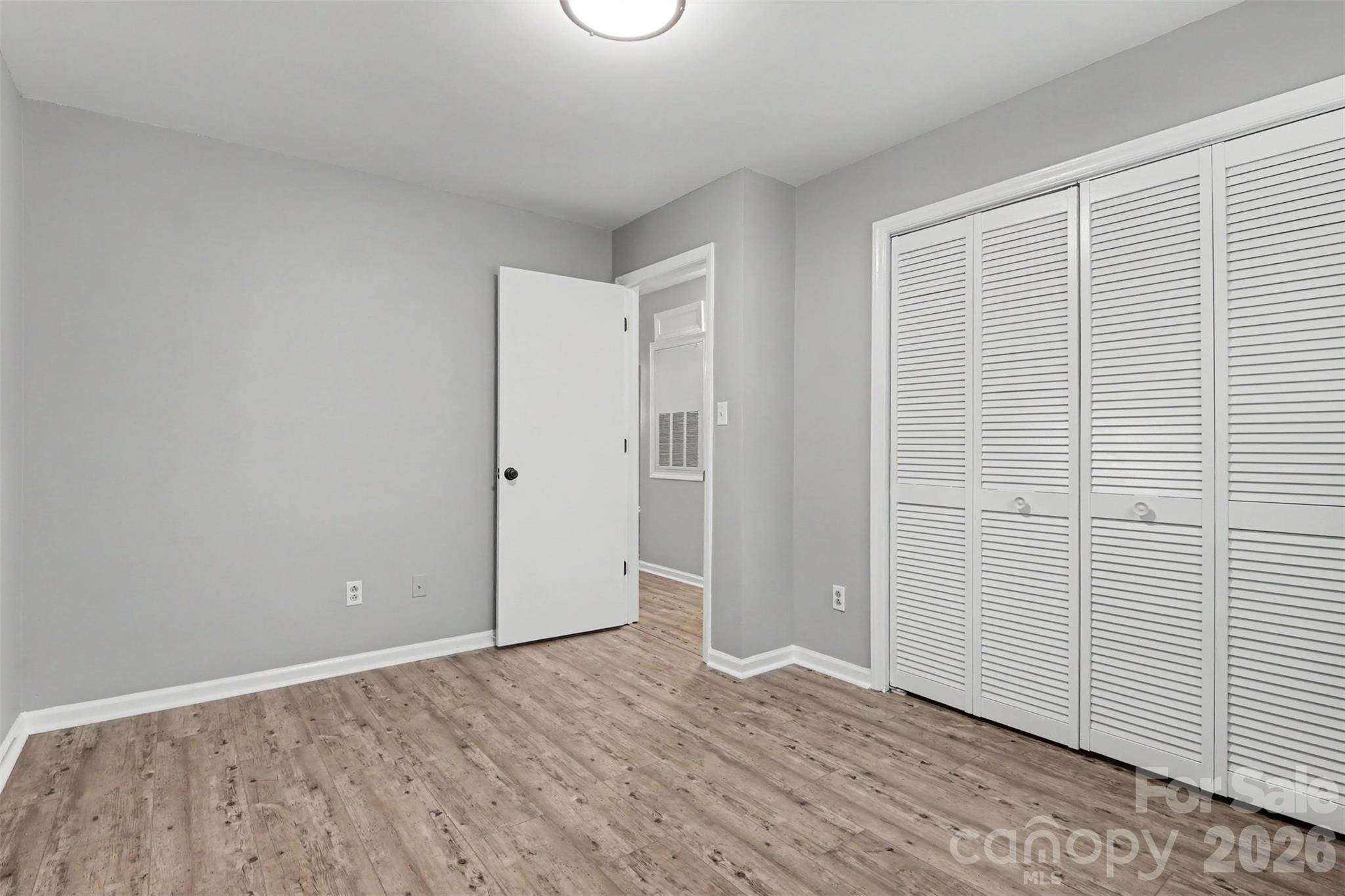 1001 Churchill Downs Court #E — Charlotte