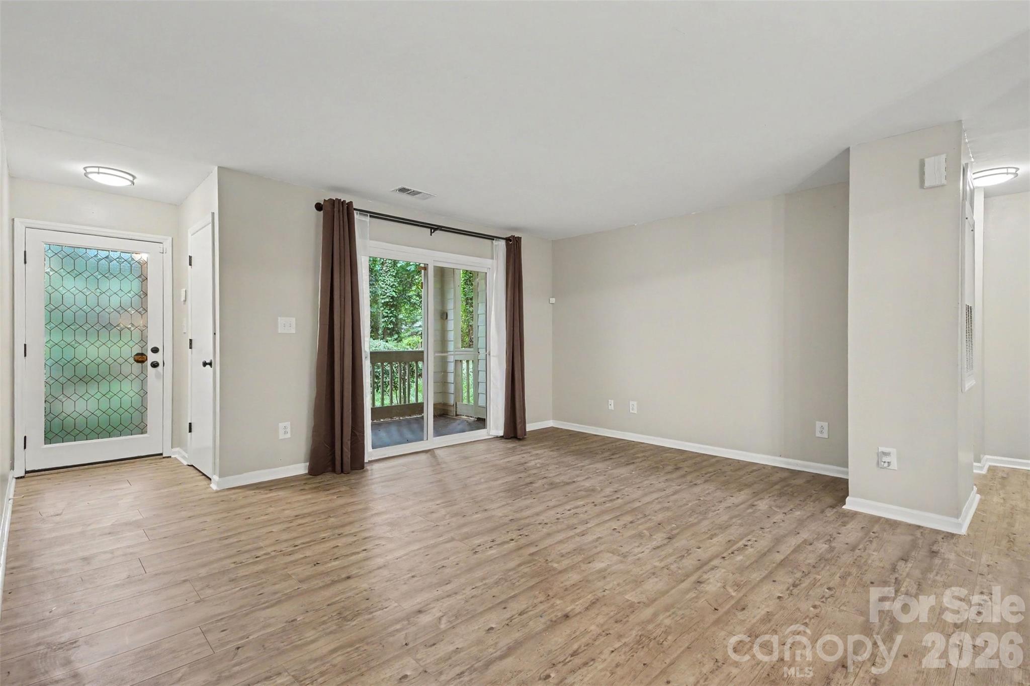 1001 Churchill Downs Court #E — Charlotte