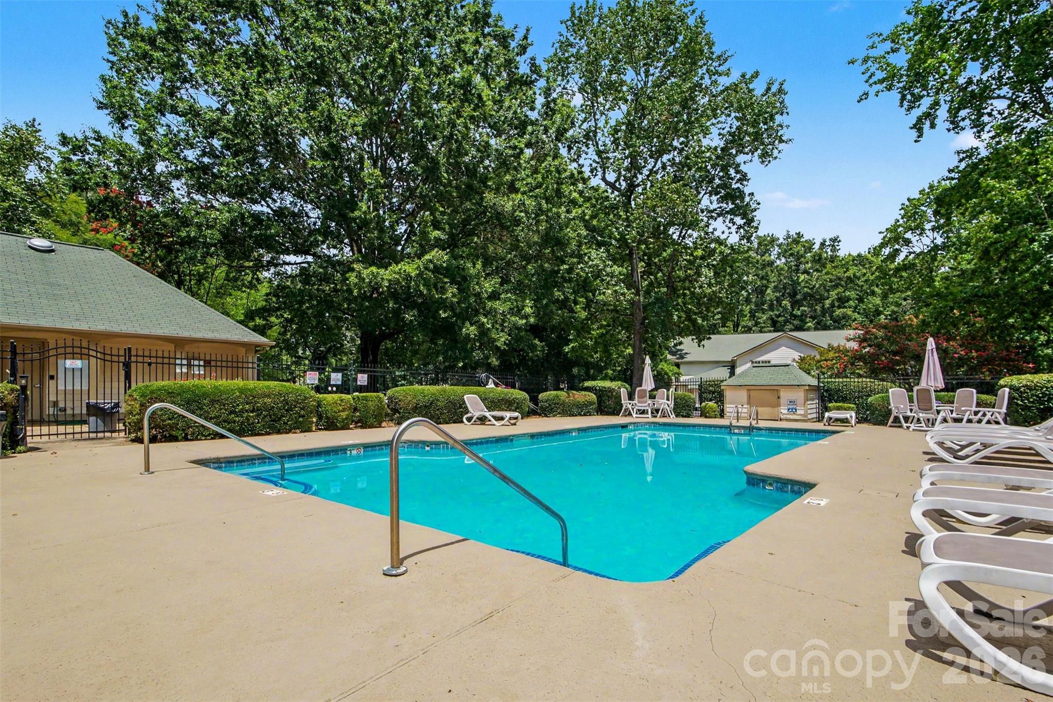 1001 Churchill Downs Court #E — Charlotte