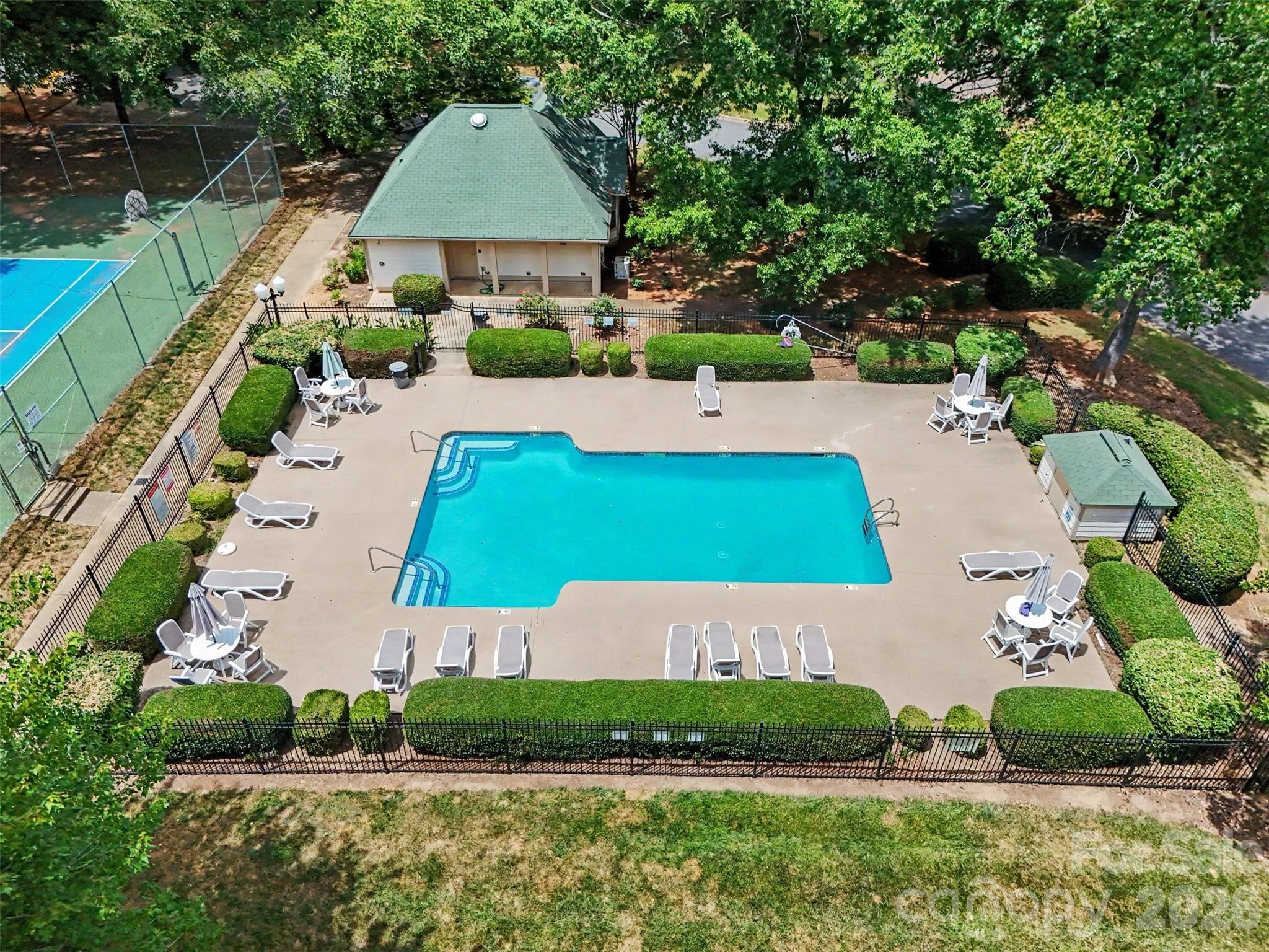 1001 Churchill Downs Court #E — Charlotte