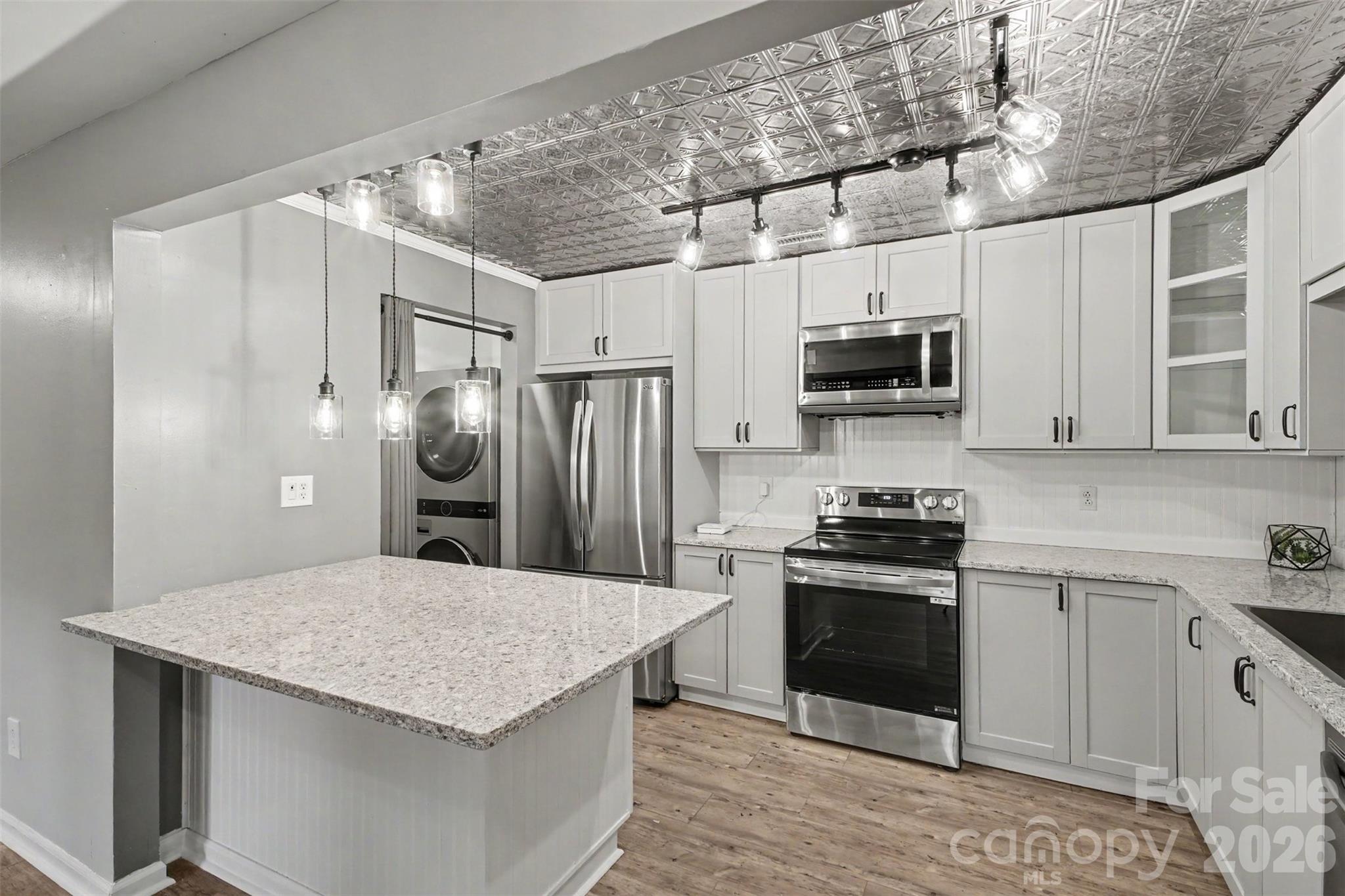 1001 Churchill Downs Court #E — Charlotte