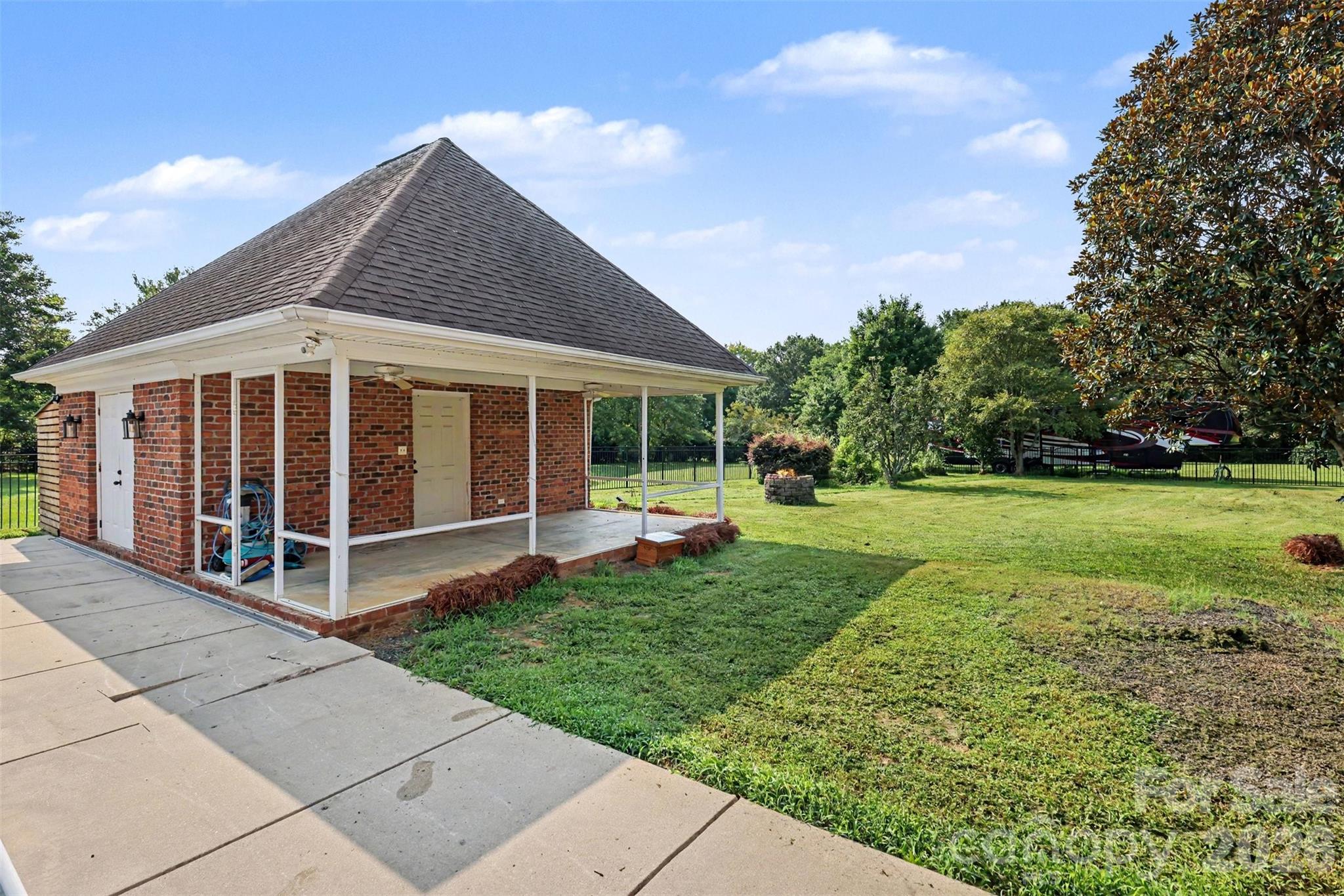 1004 Creekwalk Drive — Stanley