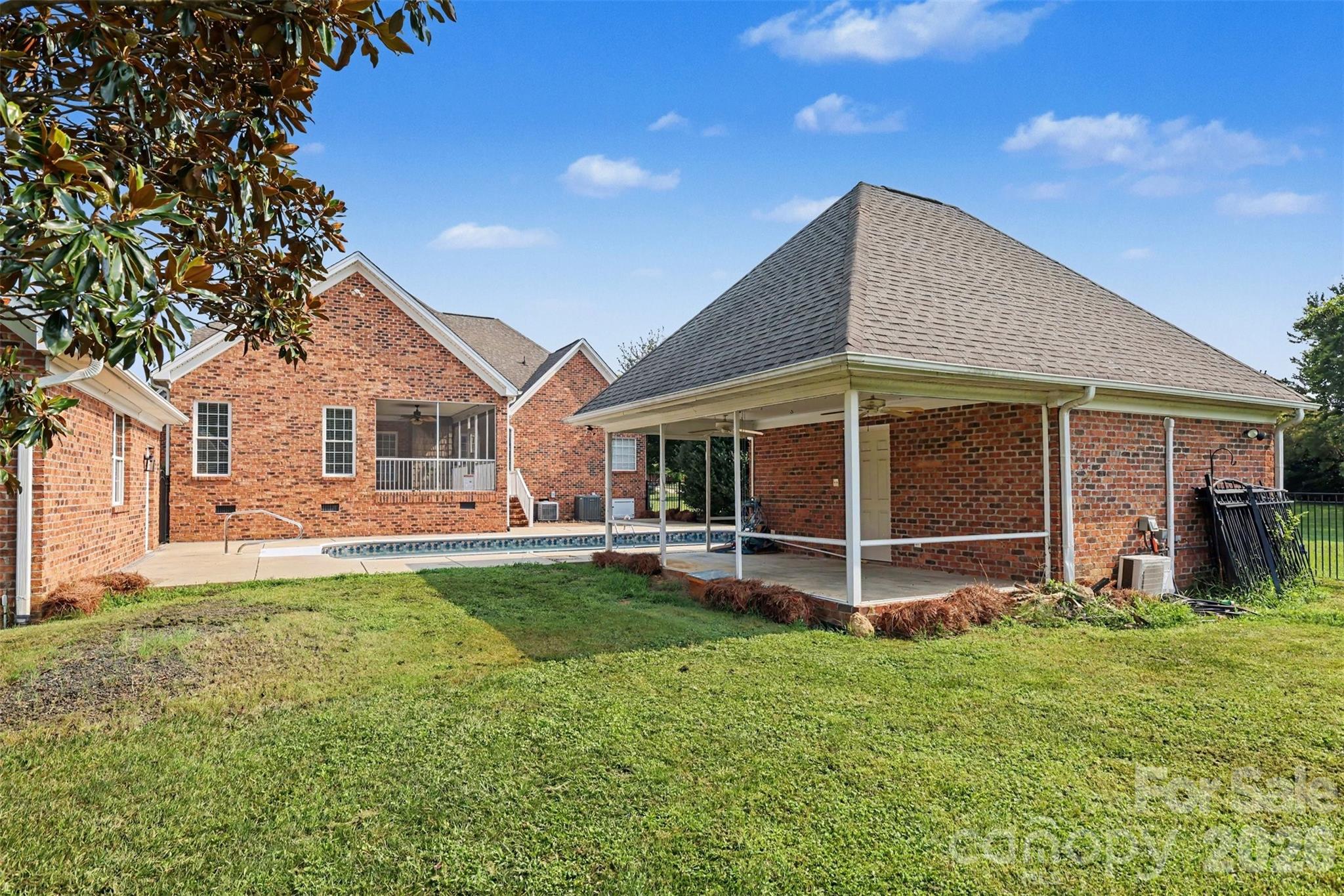 1004 Creekwalk Drive — Stanley