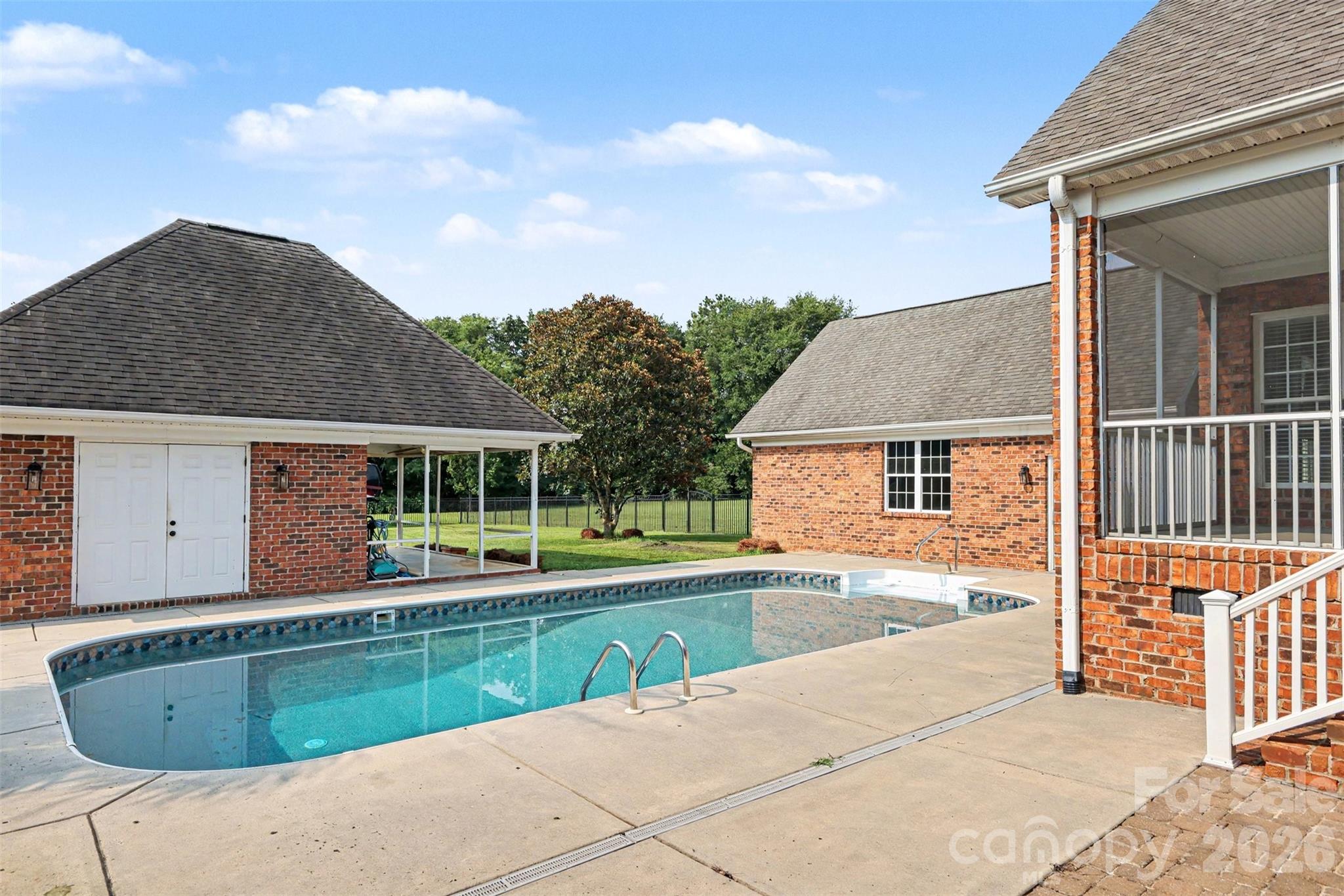 1004 Creekwalk Drive — Stanley