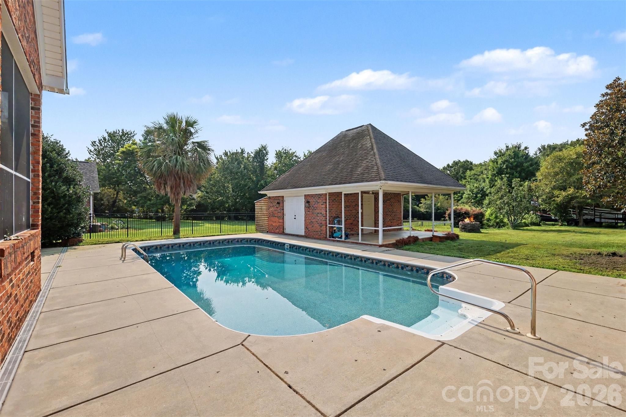 1004 Creekwalk Drive — Stanley