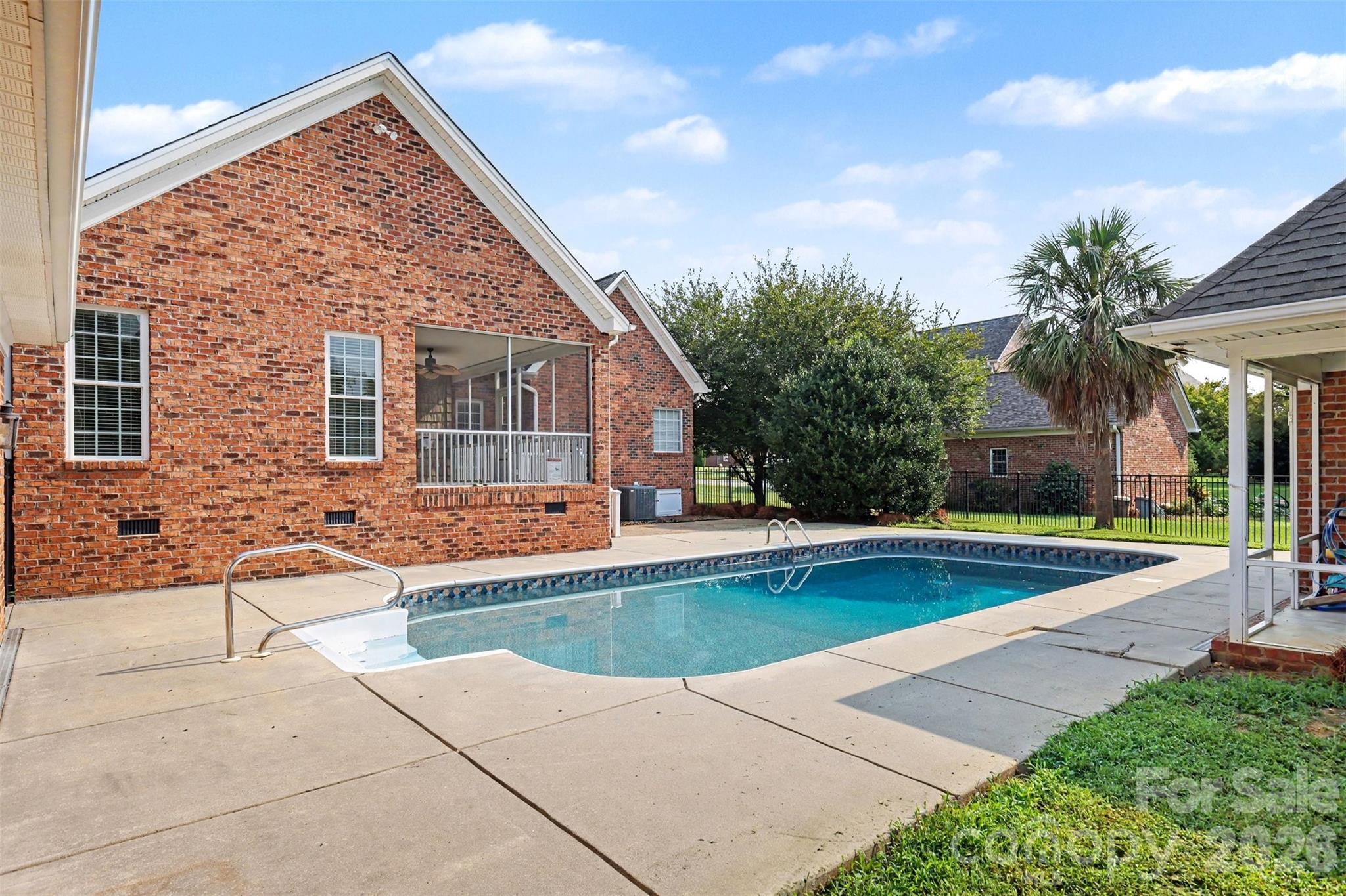 1004 Creekwalk Drive — Stanley