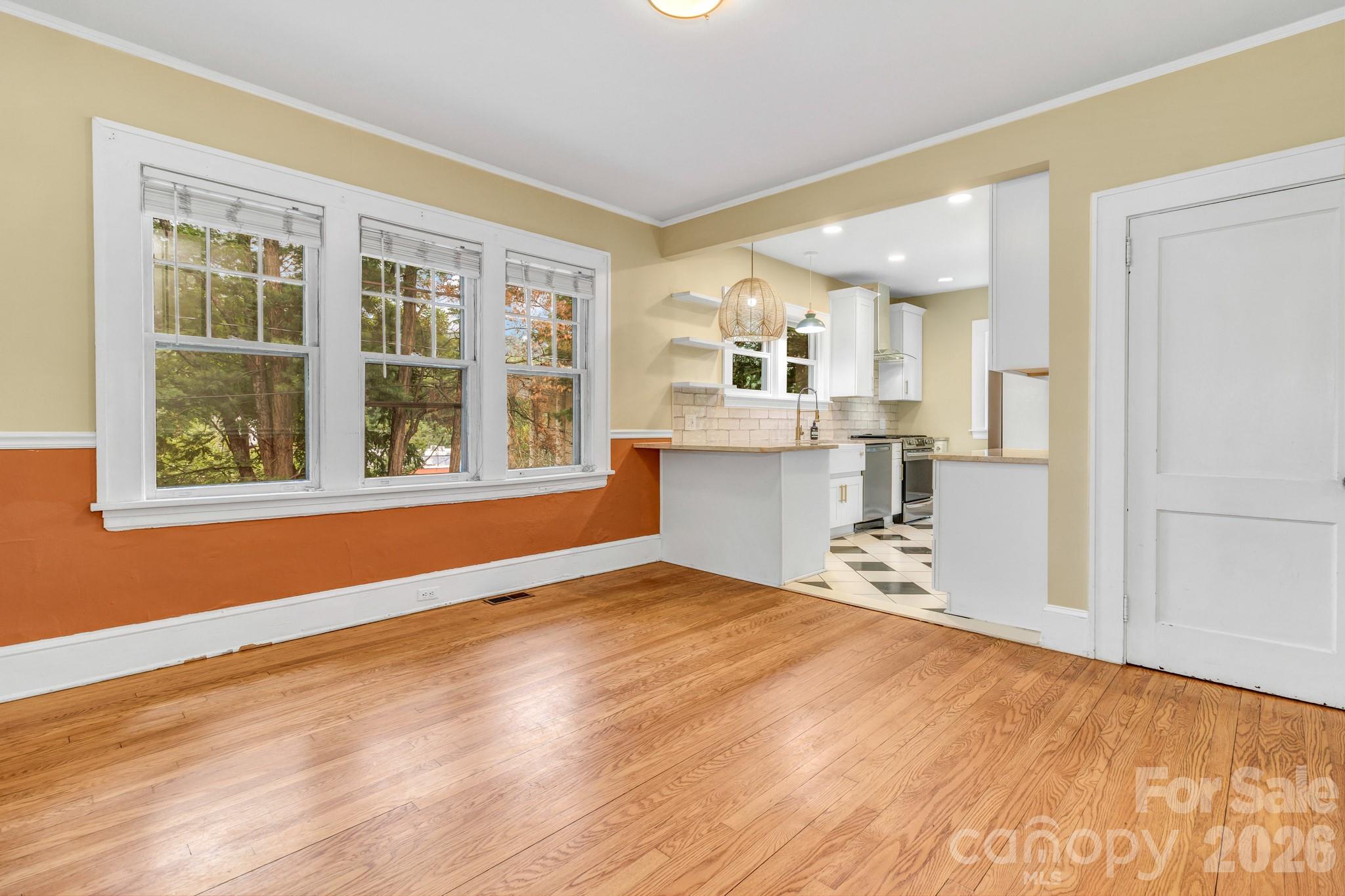 22 Fenner Avenue — Asheville