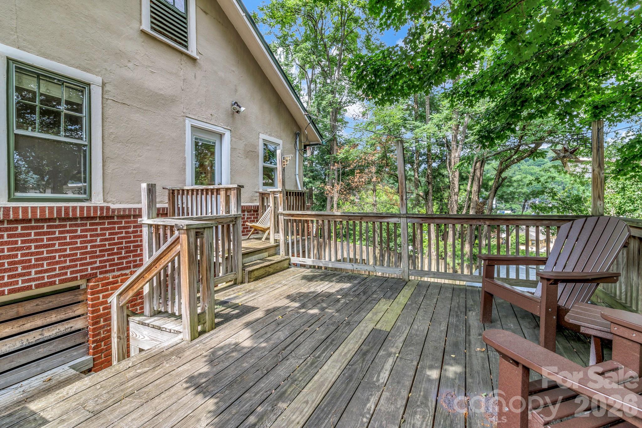 22 Fenner Avenue — Asheville