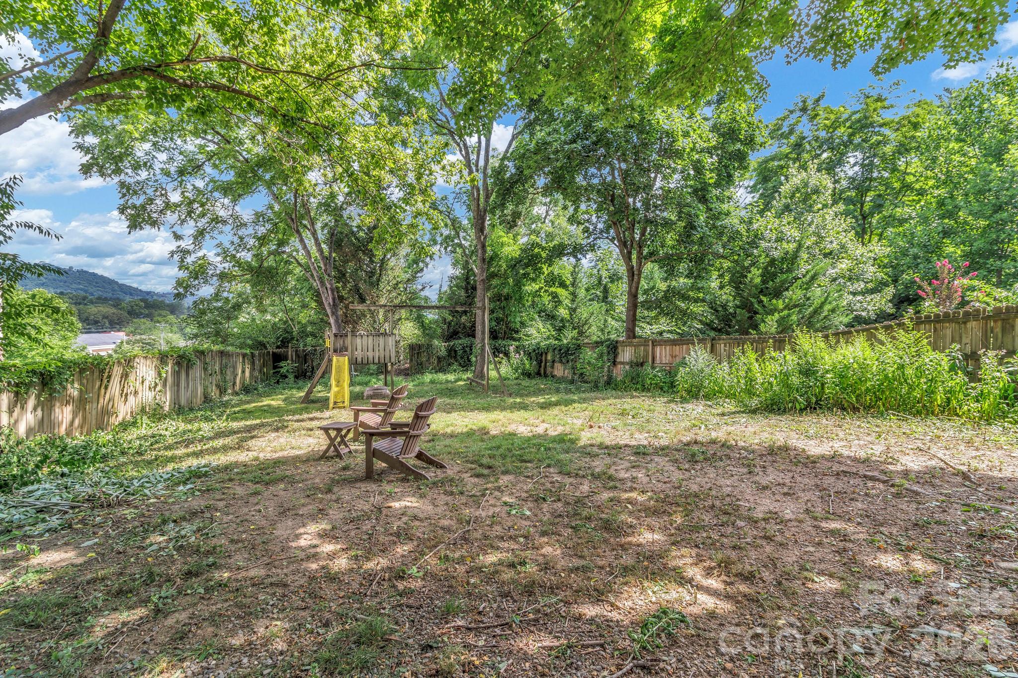 22 Fenner Avenue — Asheville