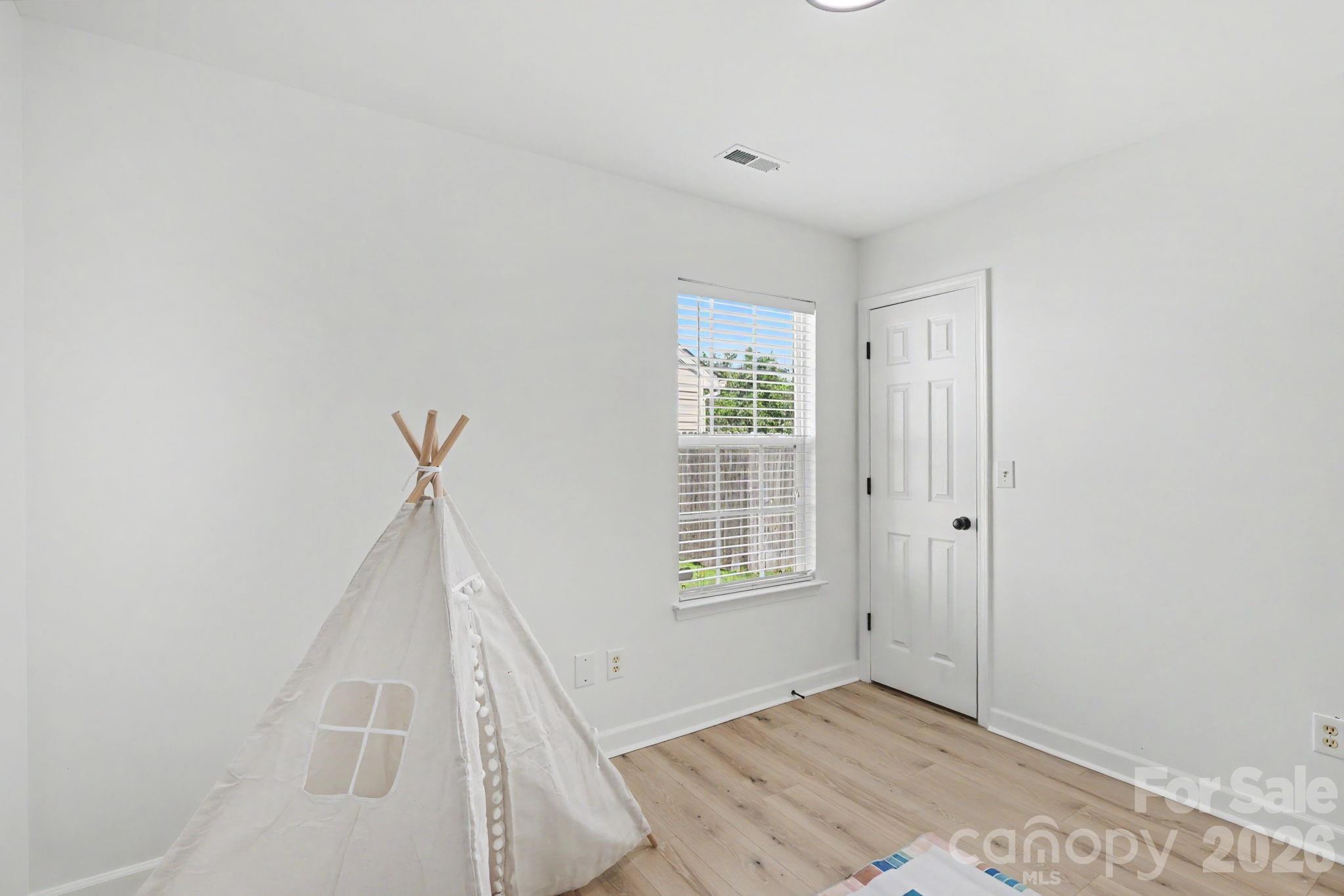 1745 Southwind Drive — Charlotte