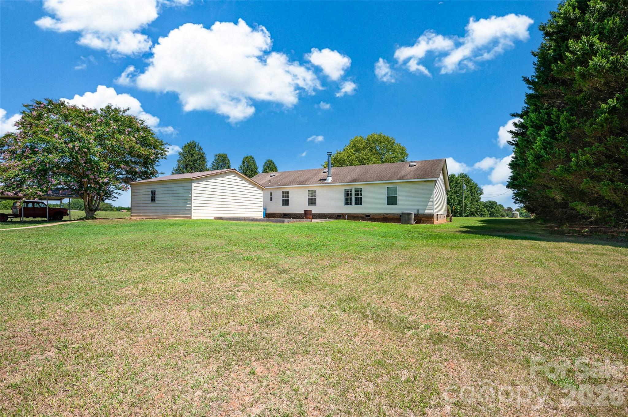 766 Midway Road — Statesville