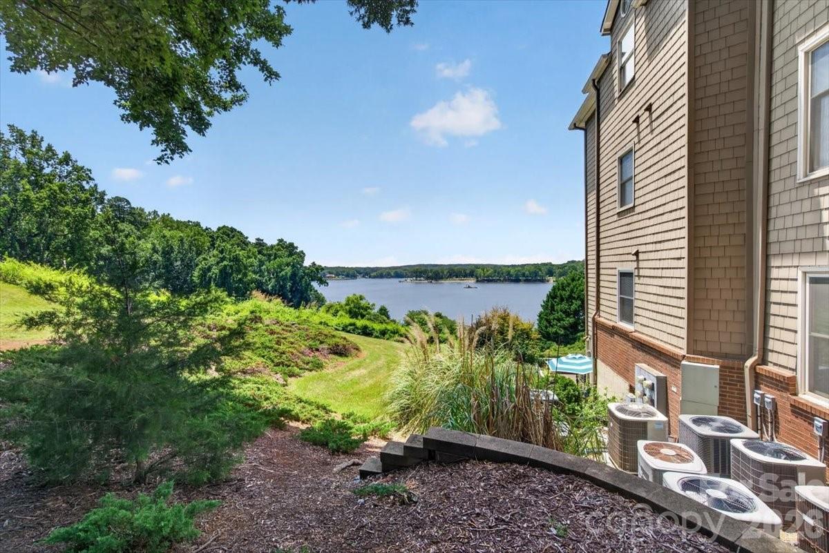 9709 Emerald Point Drive #8 — Charlotte