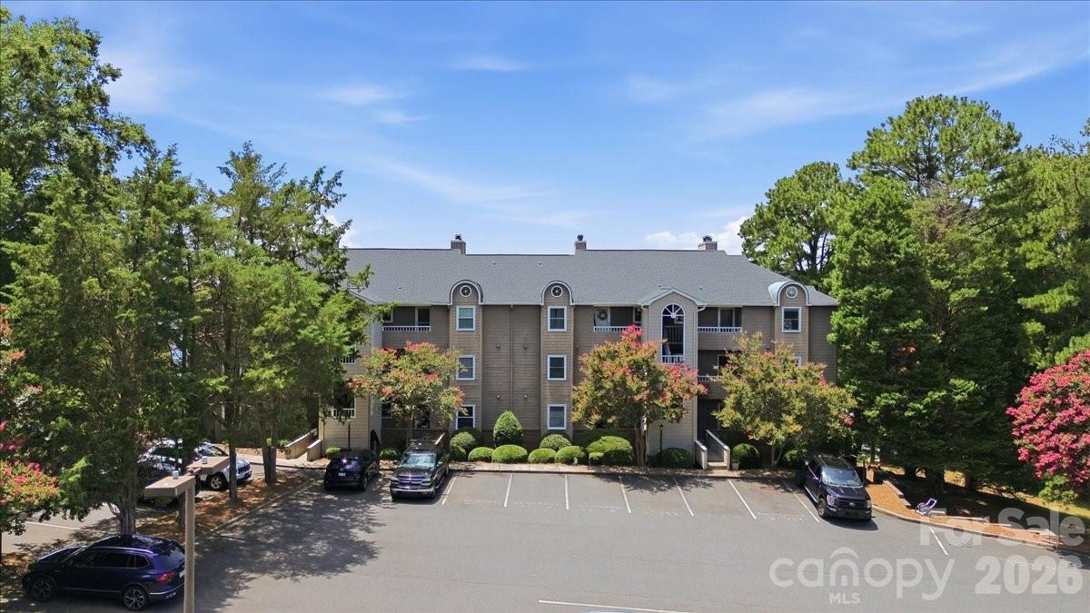 9709 Emerald Point Drive #8 — Charlotte