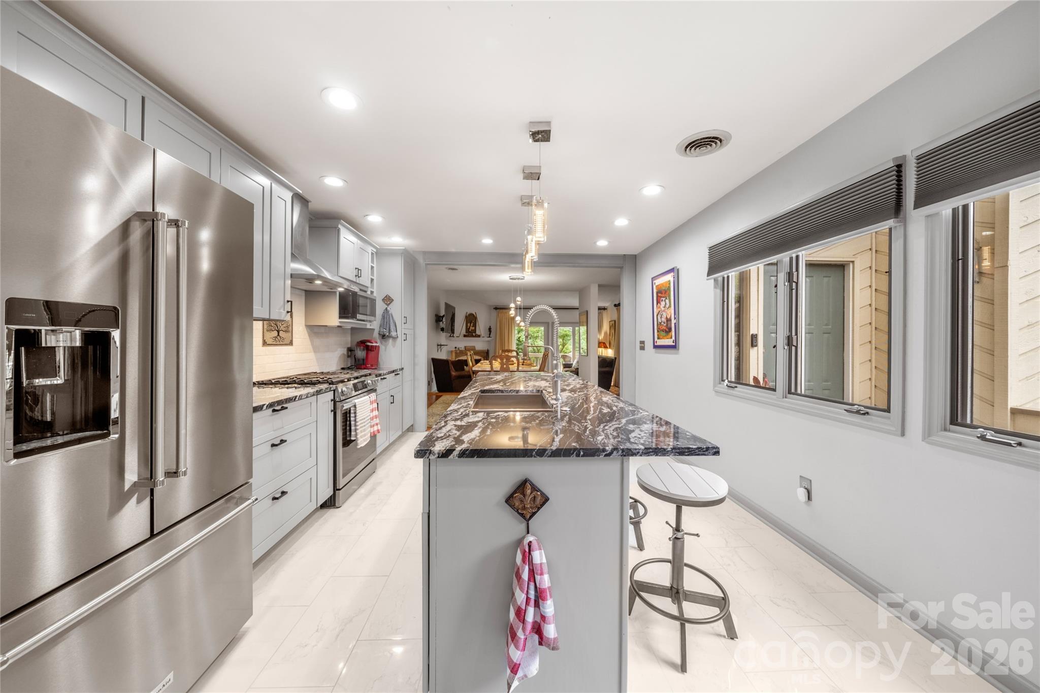 106 Deerlake Drive — Asheville