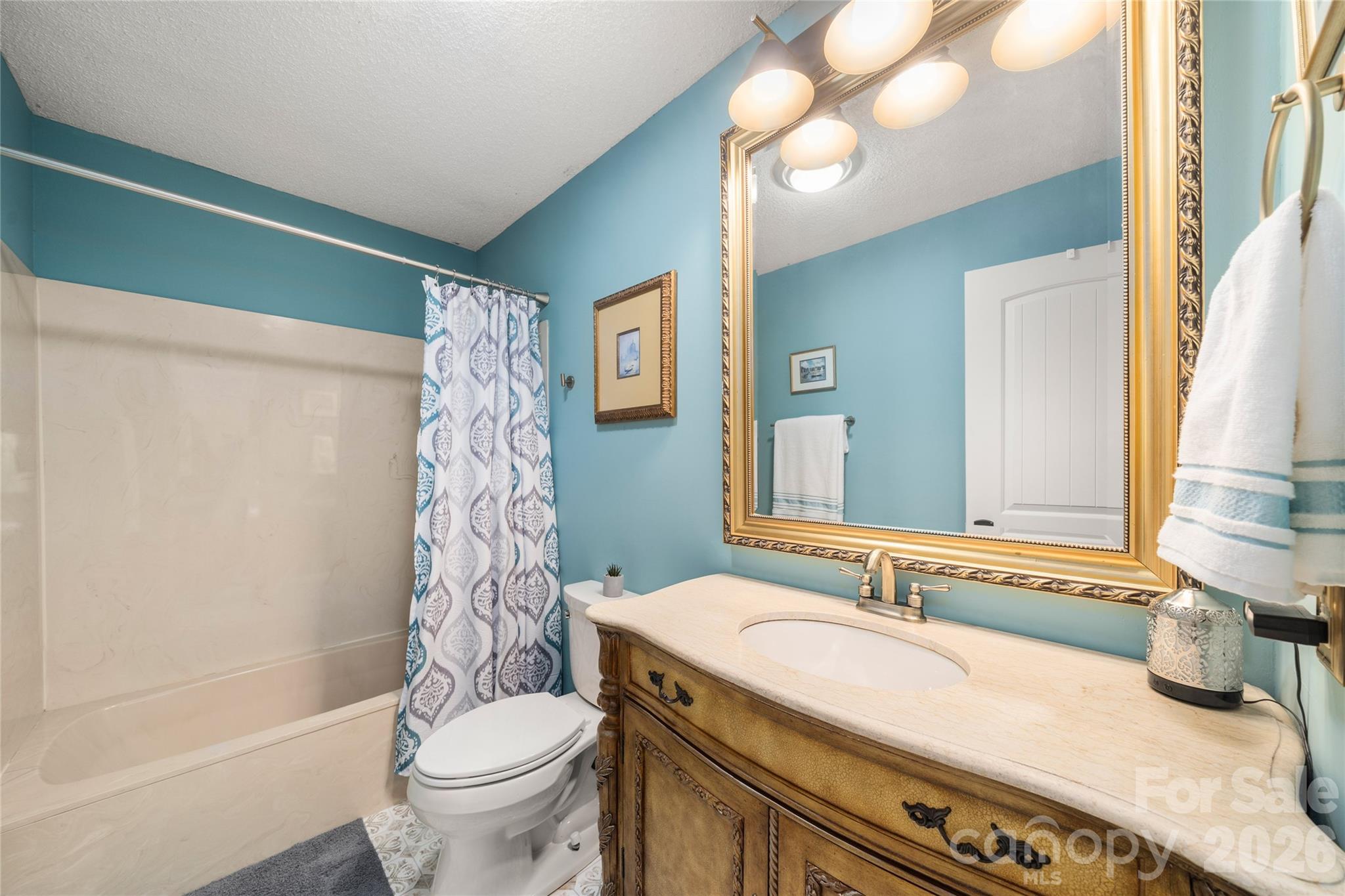 106 Deerlake Drive — Asheville
