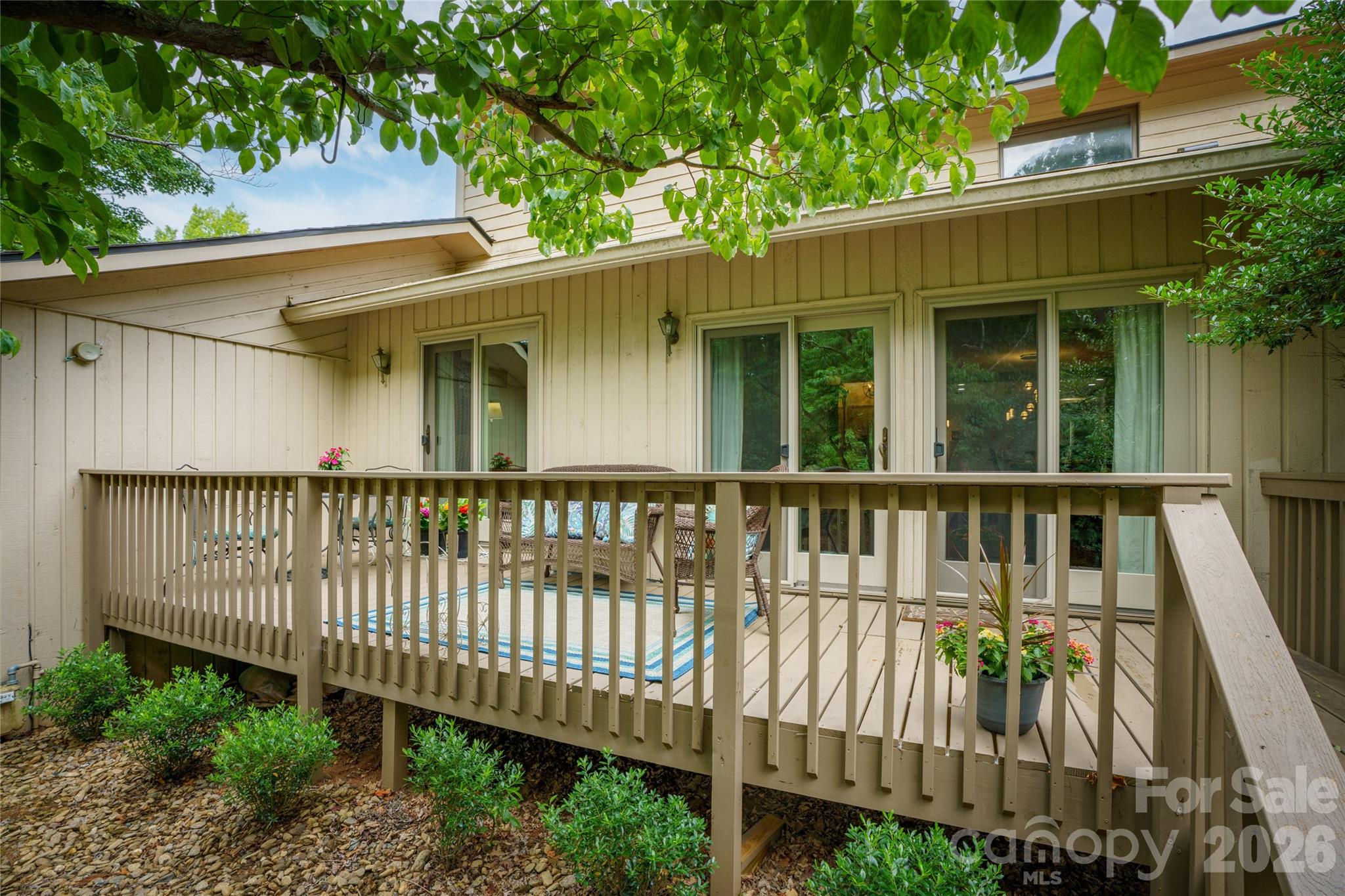 106 Deerlake Drive — Asheville